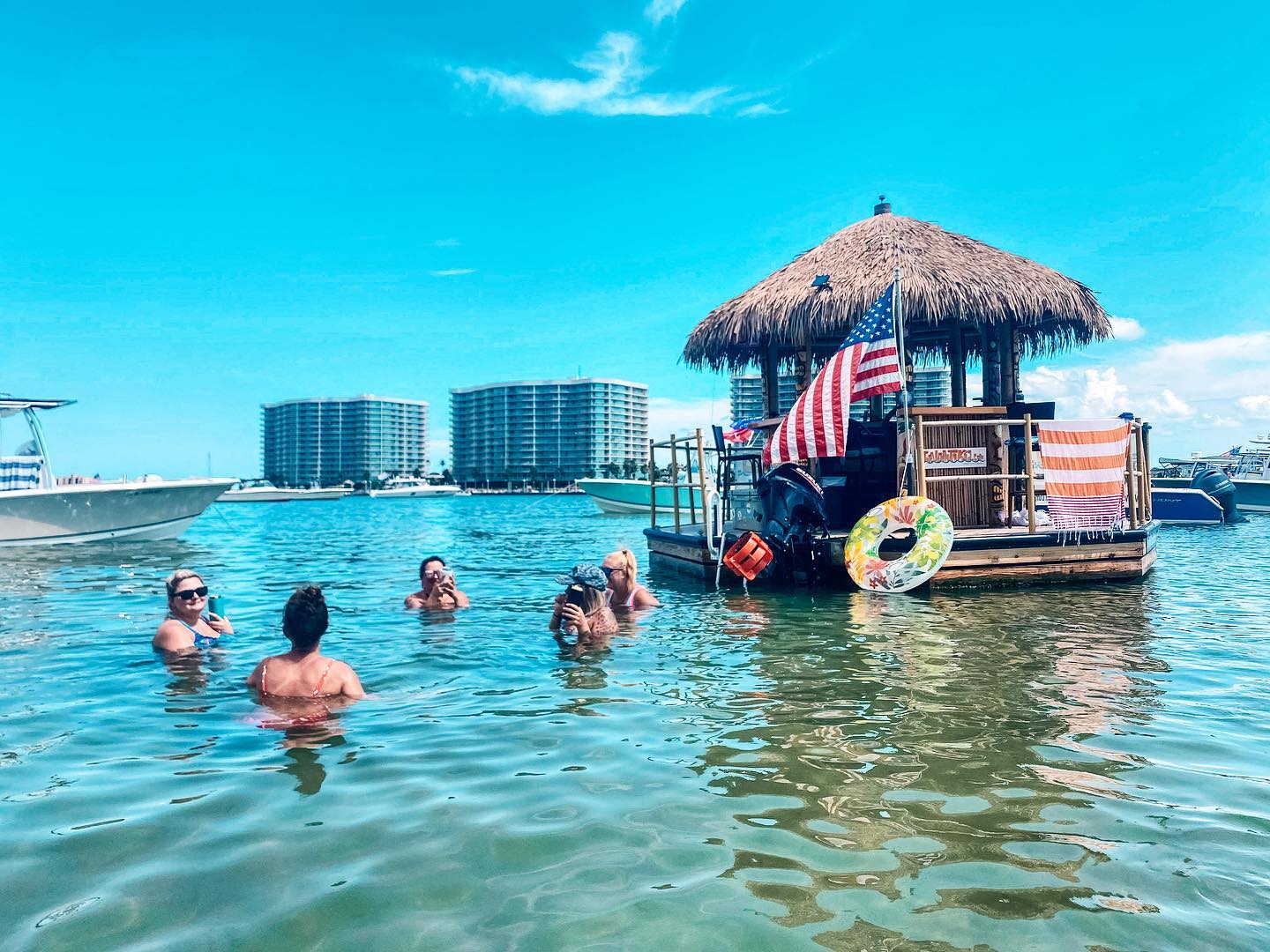 Cruisin' Tikis Orange Beach