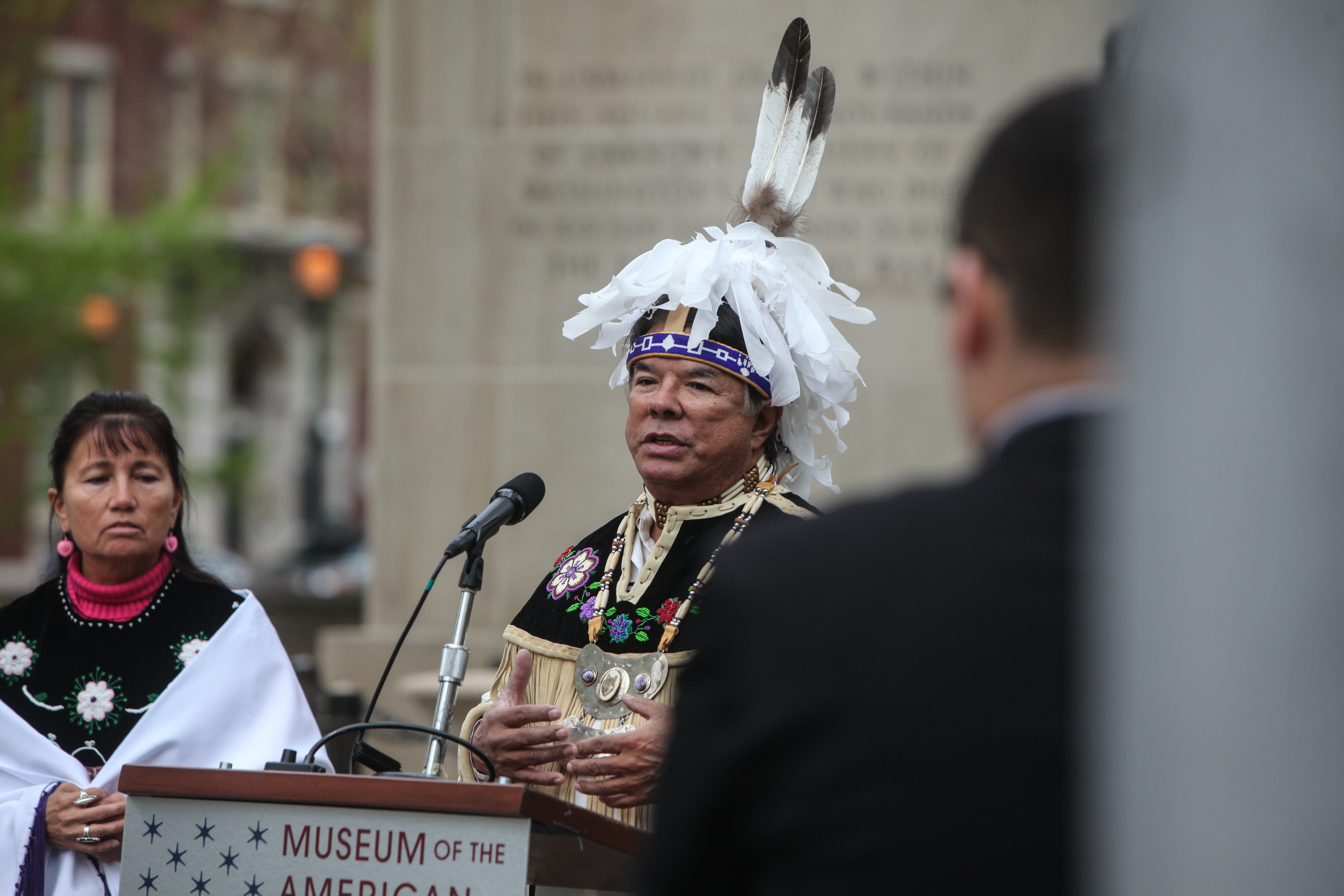 NFL, Oneida Native American Tribe to Discuss Washington Redskins Name  Change 