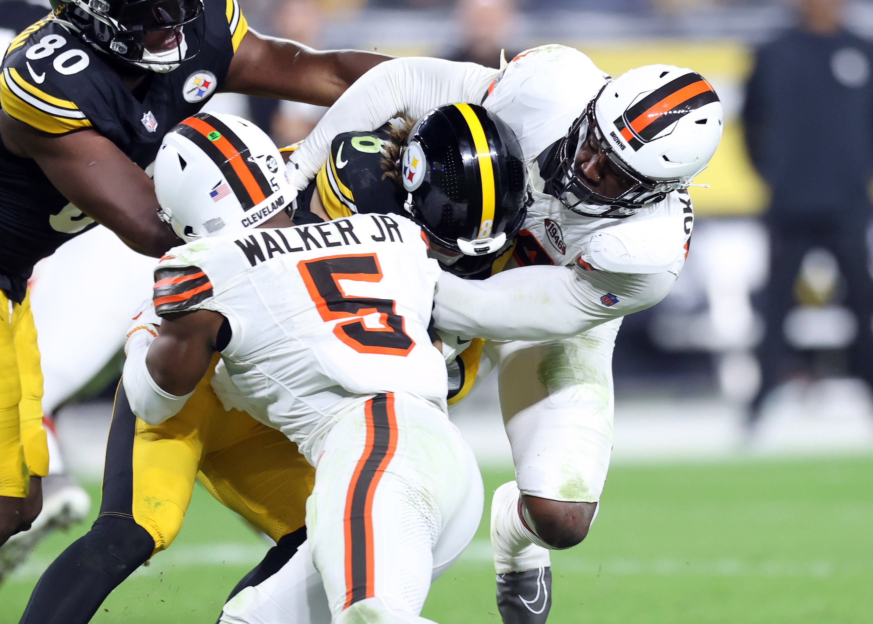 Browns Twitter reacts to superhuman recovery timeline Nick Chubb receives