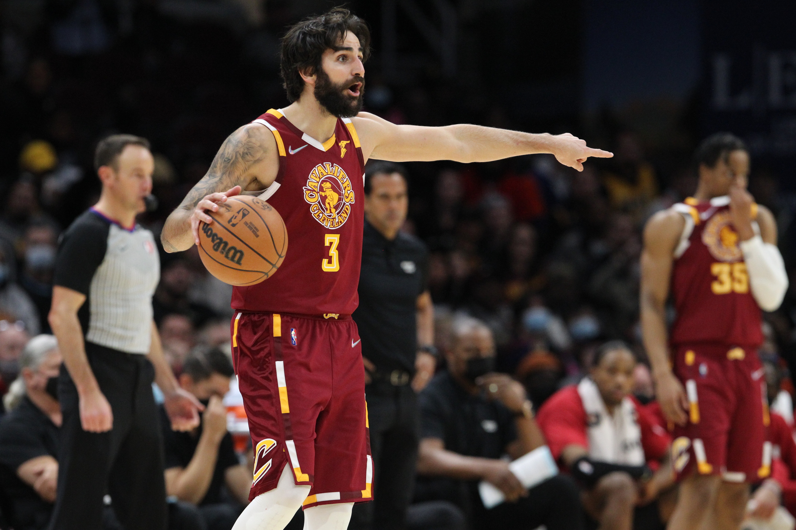 AP source: Cavaliers, Ricky Rubio agree to 3-year contract