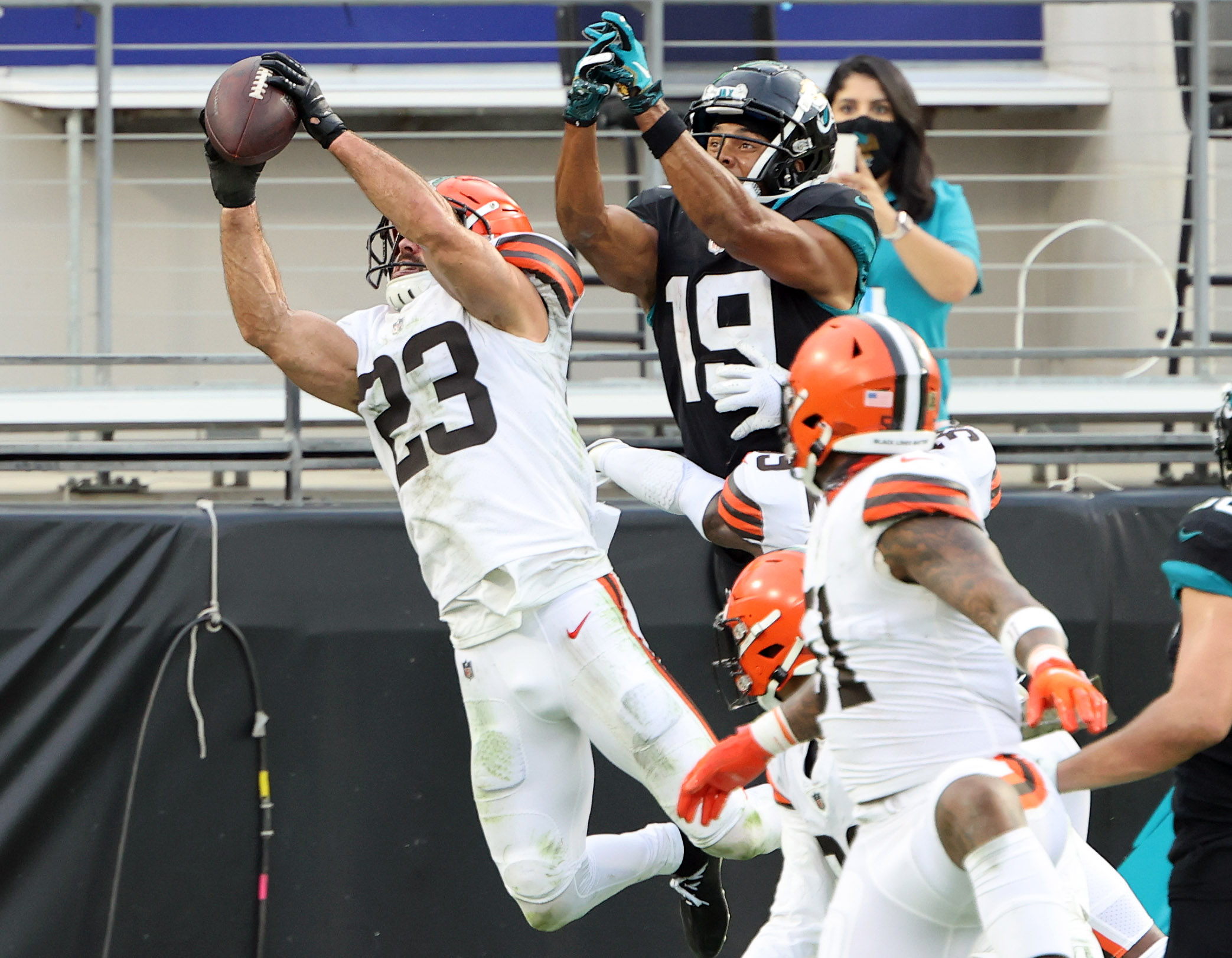 Browns: RB Nick Chubb celebrates his 27th birthday today