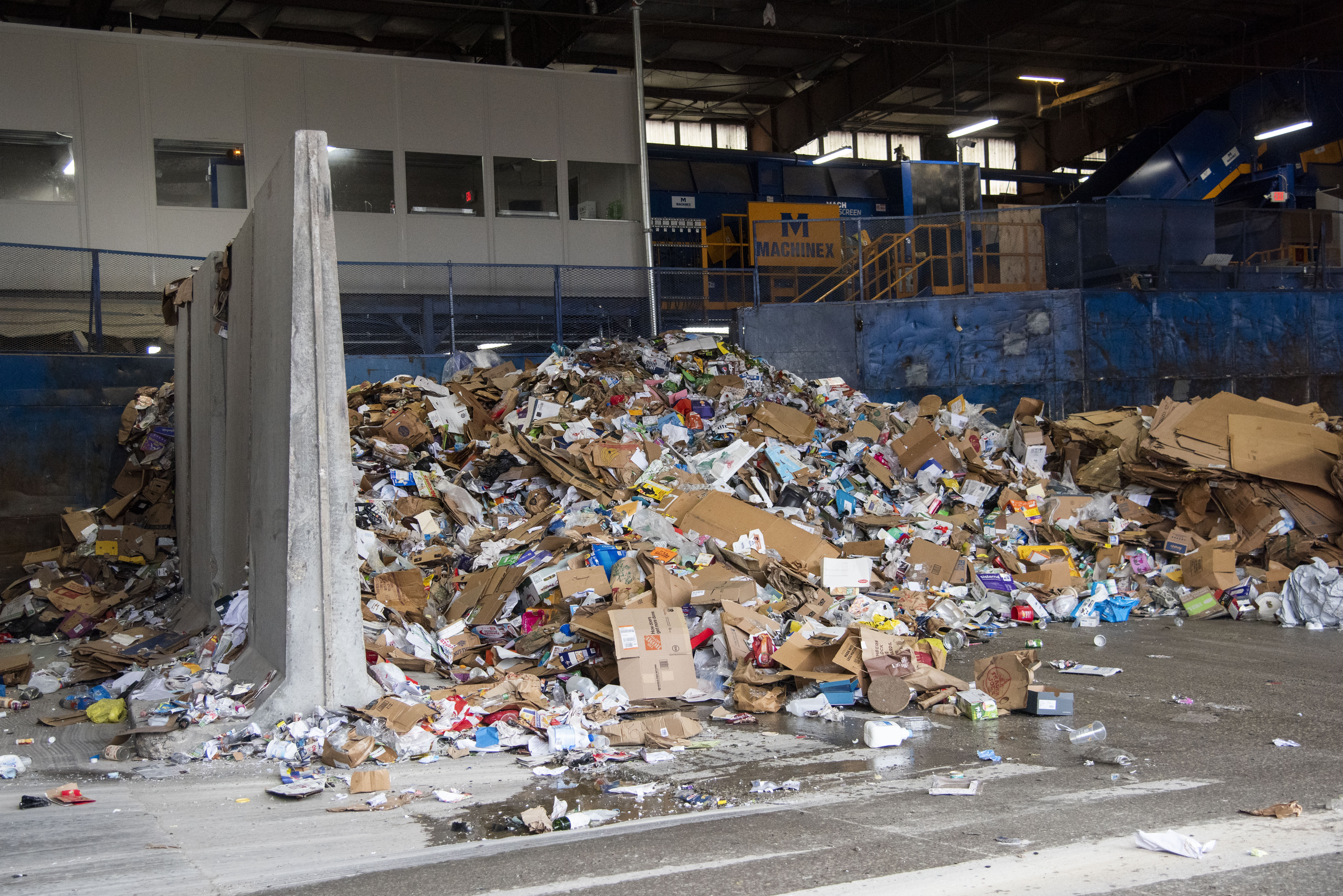 Ann Arbor opening new recycling plant. Here's what not to put in curbside  bins. 