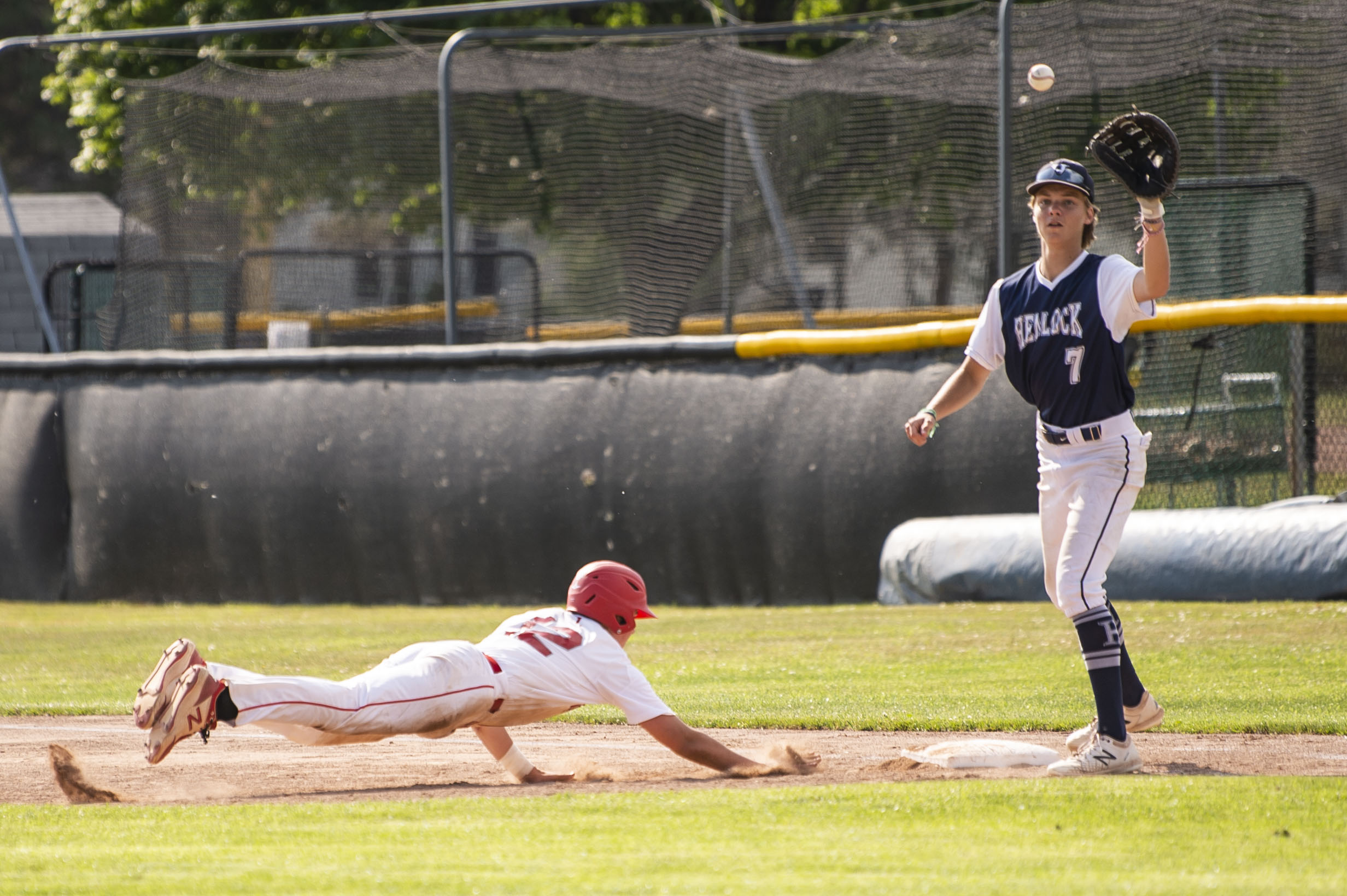 Hemlock baseball faces Laingsburg in Division 3 regional semifinal