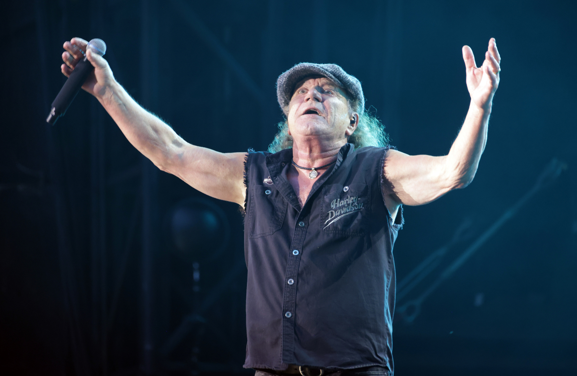 AC/DC closes out US Power Up 2025 tour in Cleveland - cleveland.com