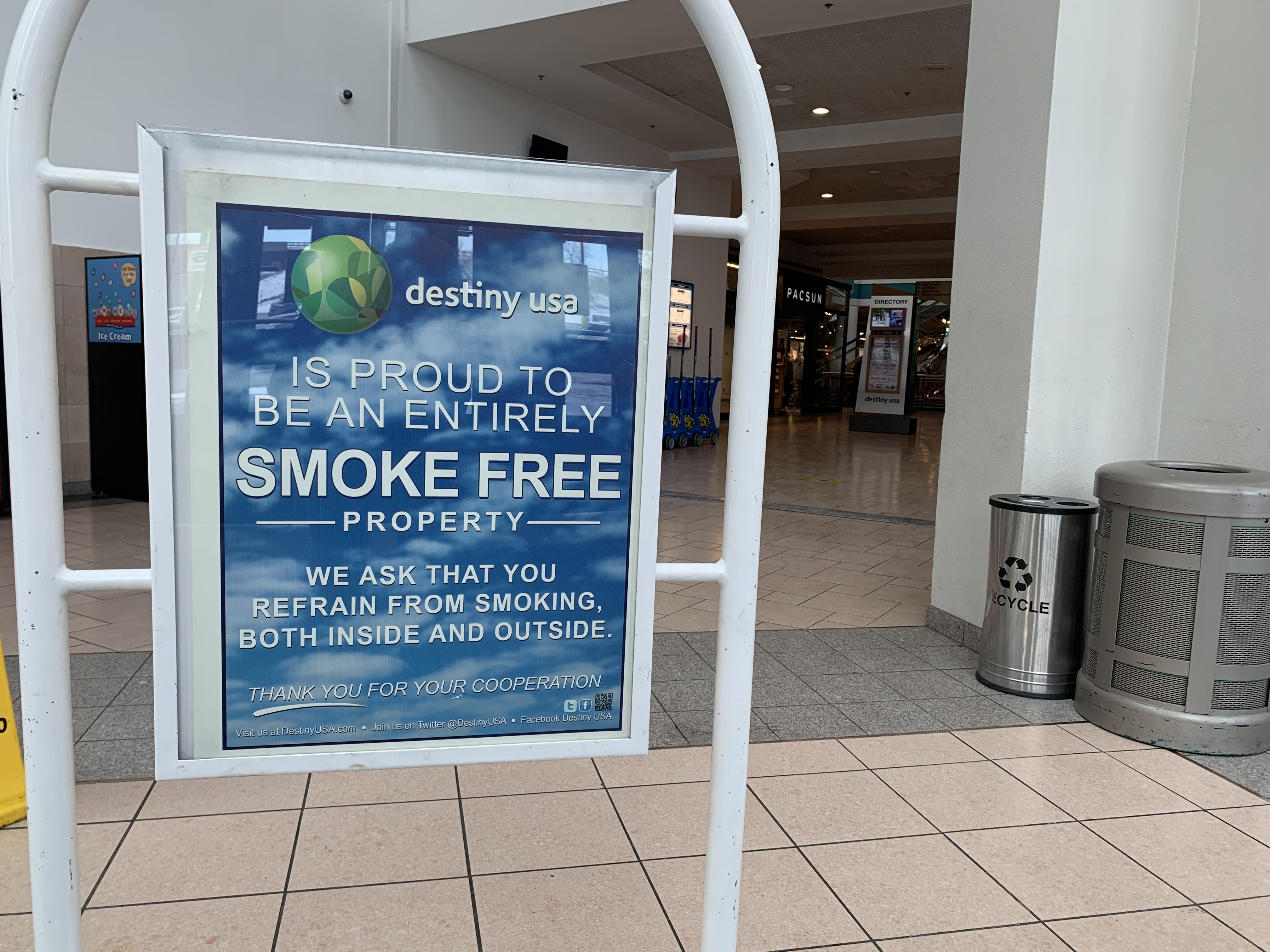 Sneaking a smoke will now get mall workers at Destiny USA banned for a year  - syracuse.com