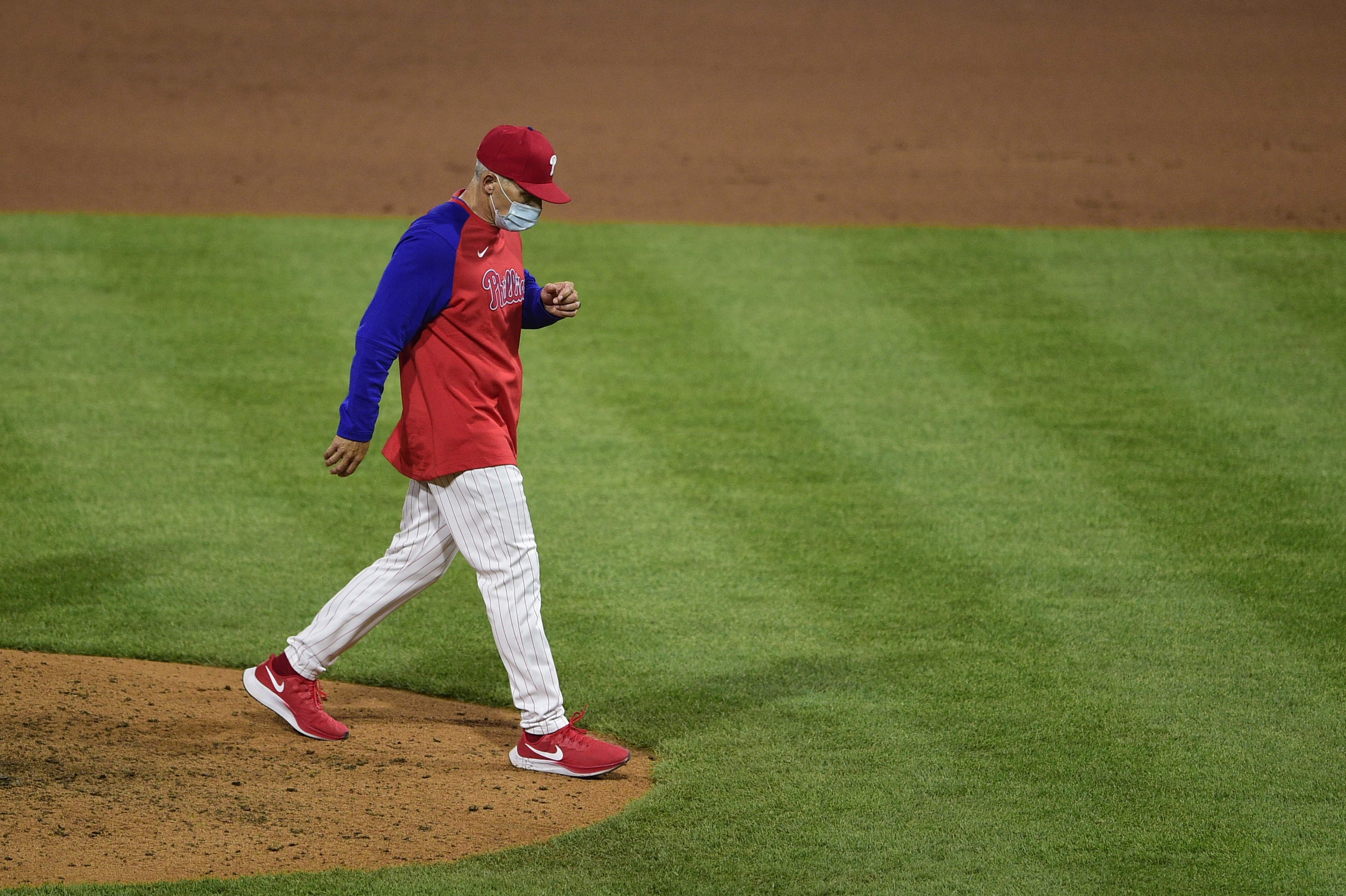 10 questions with  Phillies third base coach Dusty Wathan - The