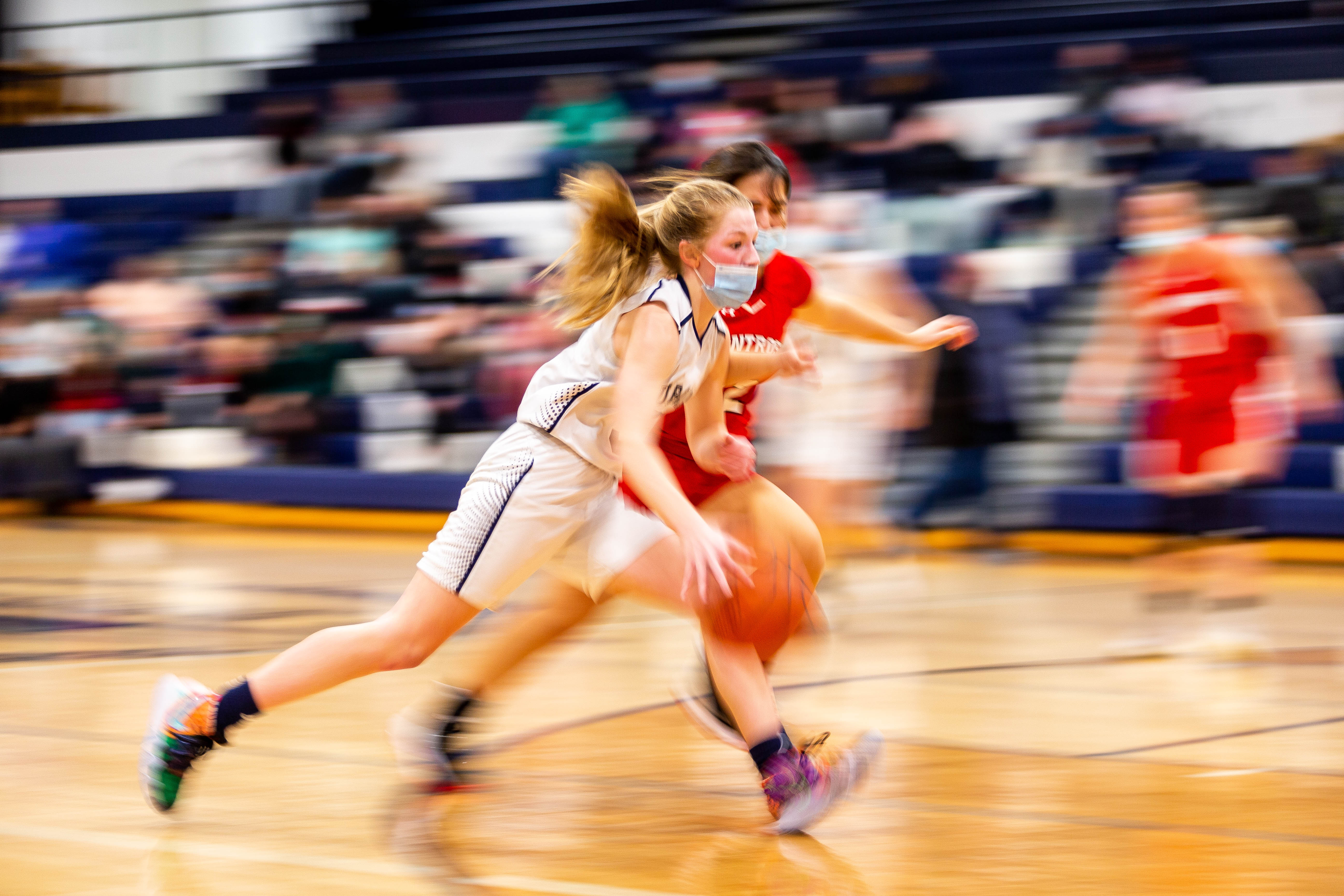 Montrose girls varsity basketball at Durand