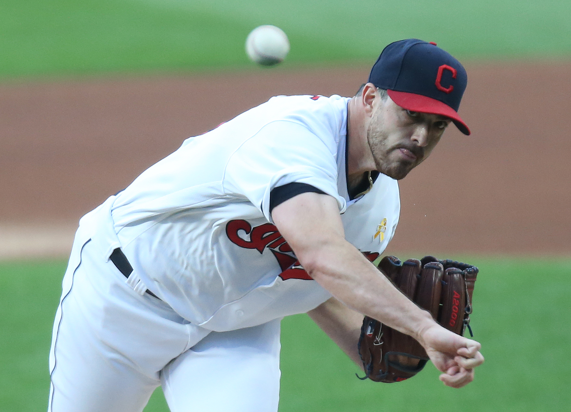 Indians beat Brewers 4-3 on Hernandez walkoff RBI single