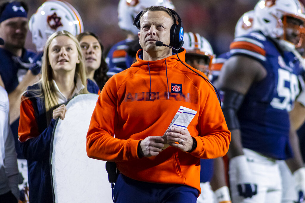 Nix, Auburn give Harsin dominating debut, 60-10 over Akron - The