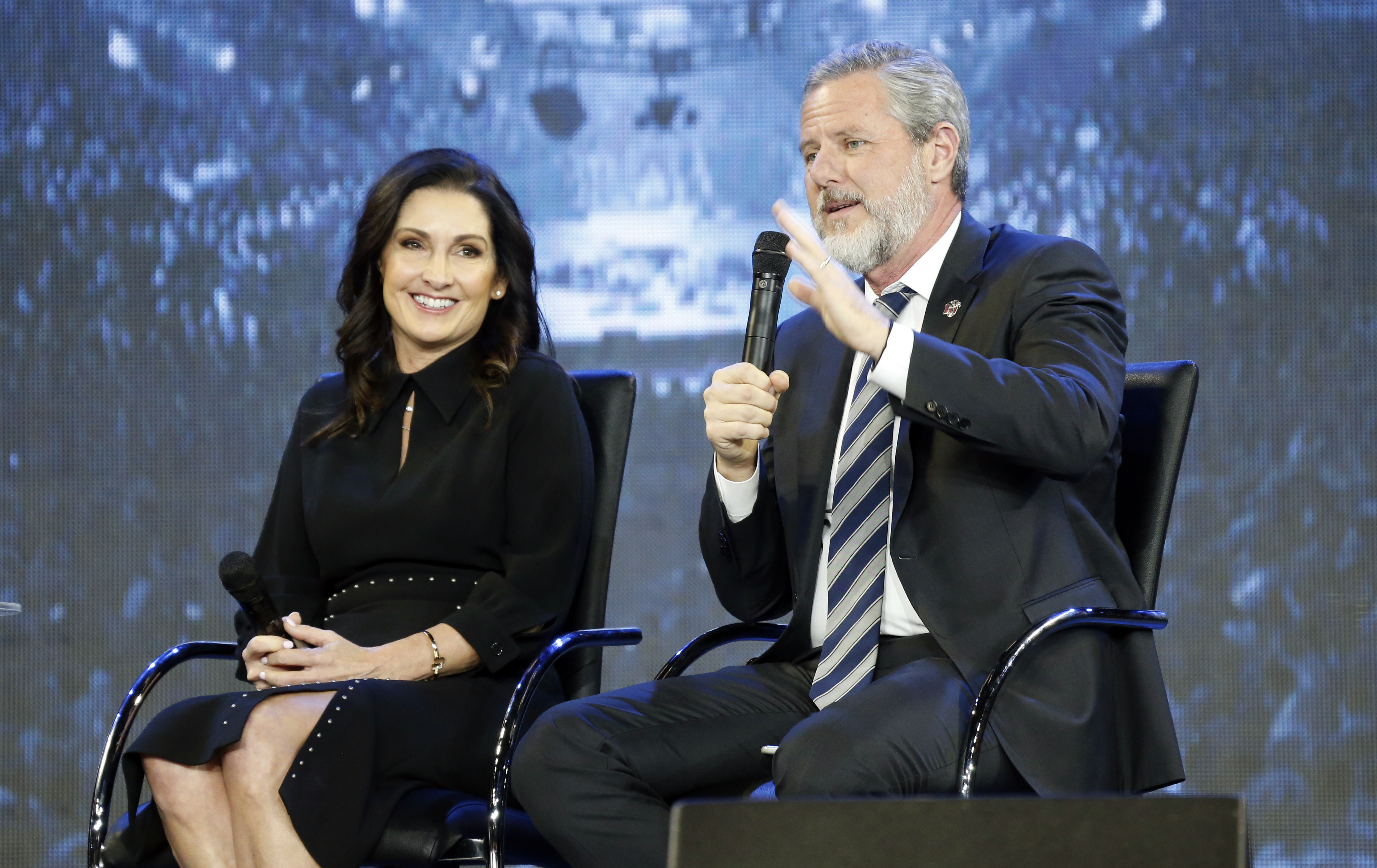 Jerry Falwell Jr. confirms he's resigned from Liberty University amid sex  scandal - syracuse.com