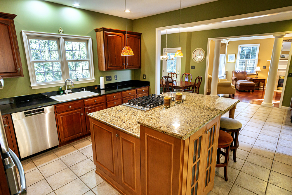 For homeowners with the space and budget, a “dirty kitchen” keeps the main  kitchen clean for entertaining