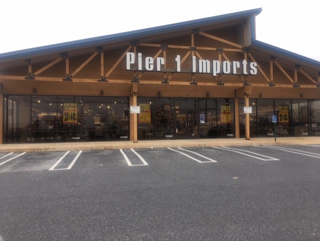 Pier 1 Imports attracts a buyer for its brand name