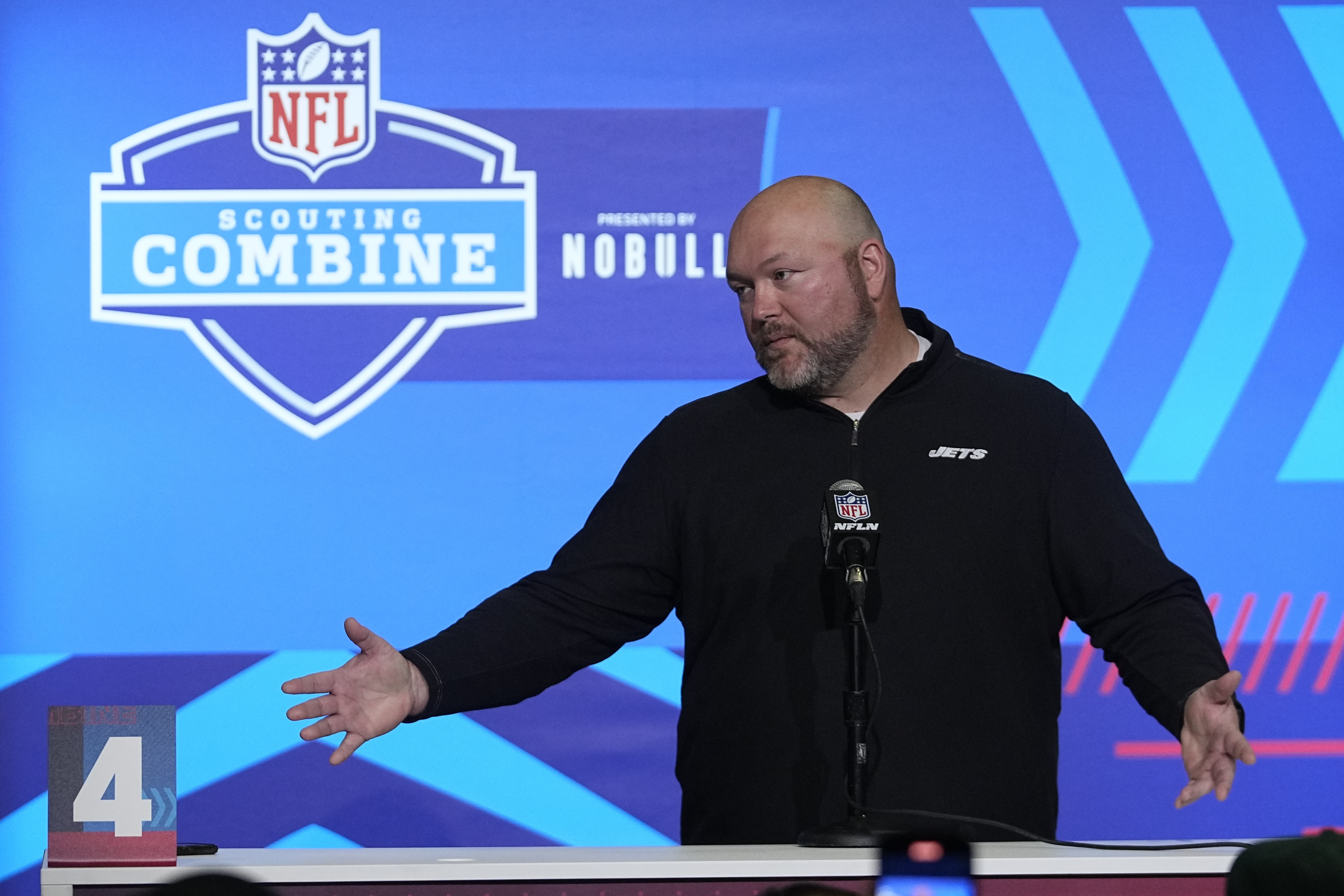 2023 NFL Mock Draft: Joe Douglas takes a tackle for the New York Jets -  Bleeding Green Nation