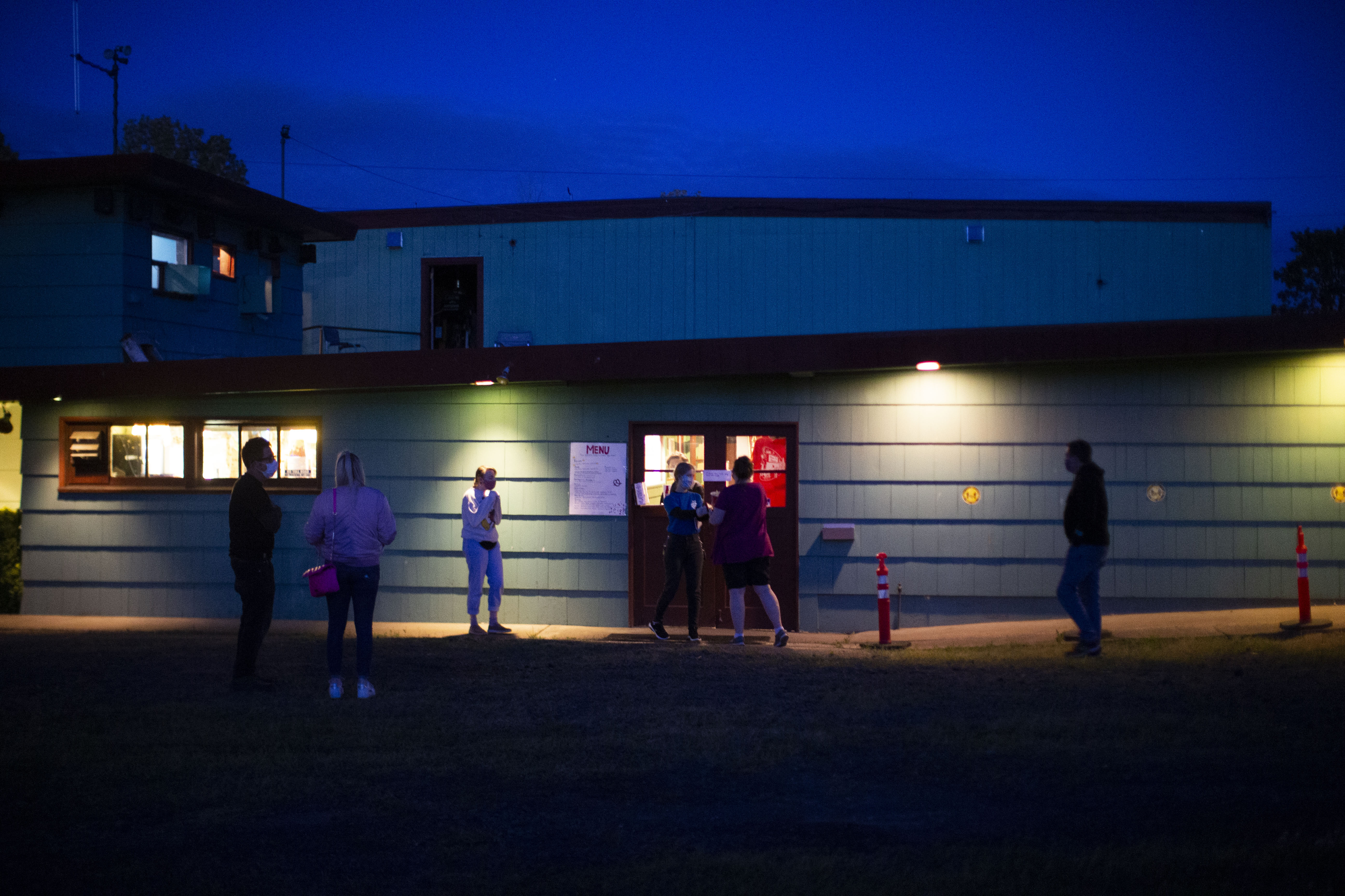 Newberg's 99W Drive-In opens amid coronavirus pandemic - oregonlive.com