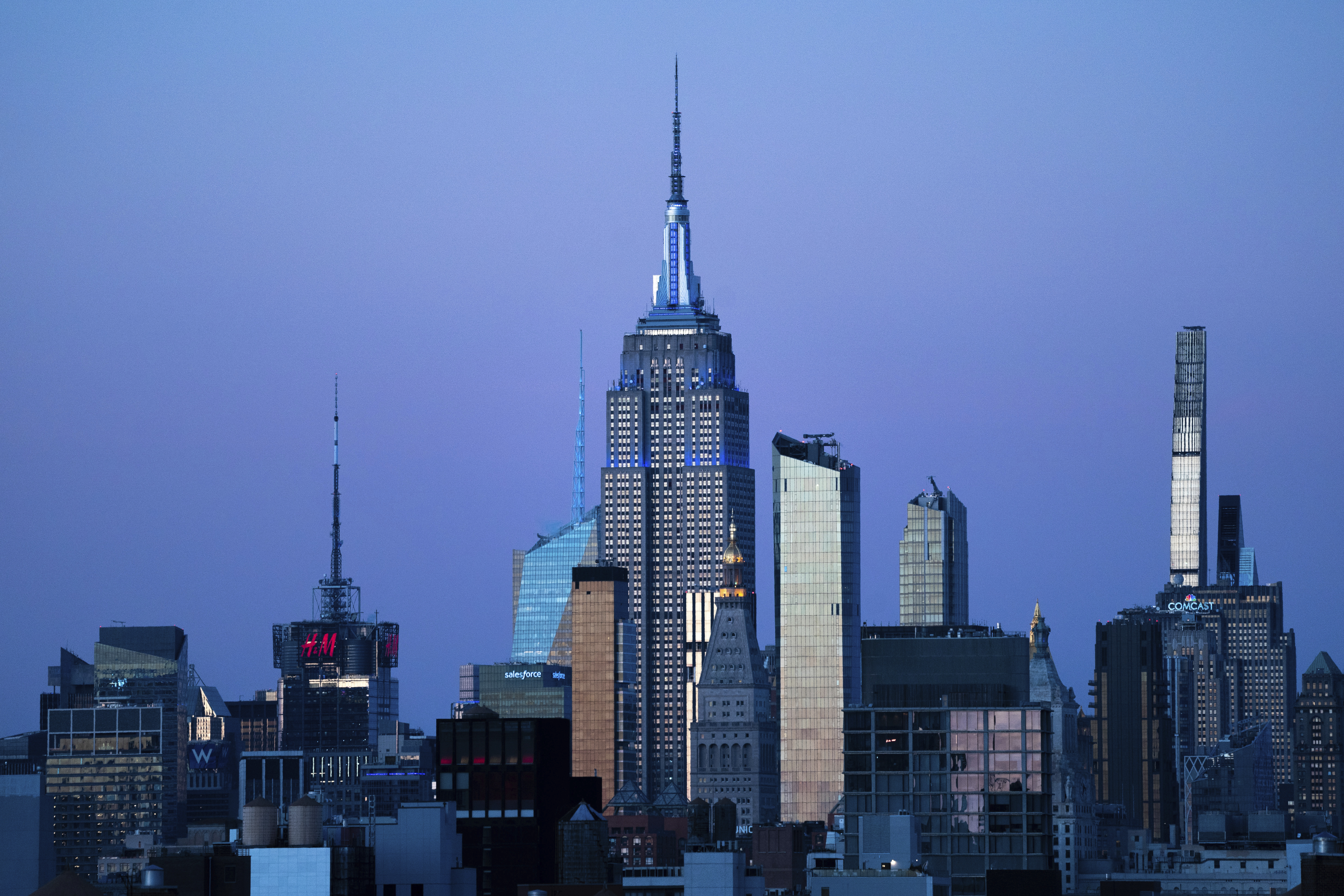 Empire State Building riles New Yorkers after celebrating Super