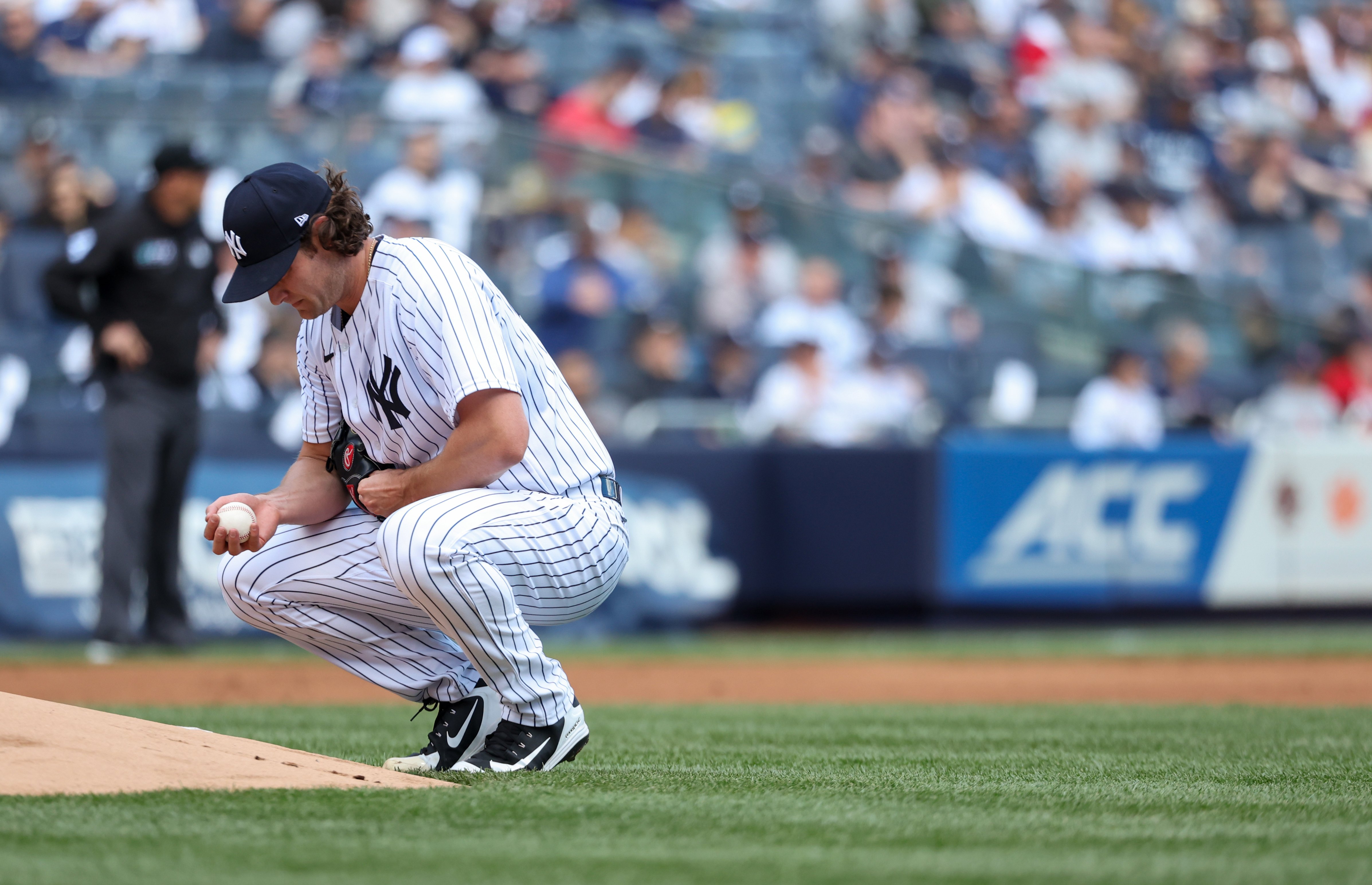 Ex-Yankees, Mets legend David Cone going from broadcast booth to injury  list 