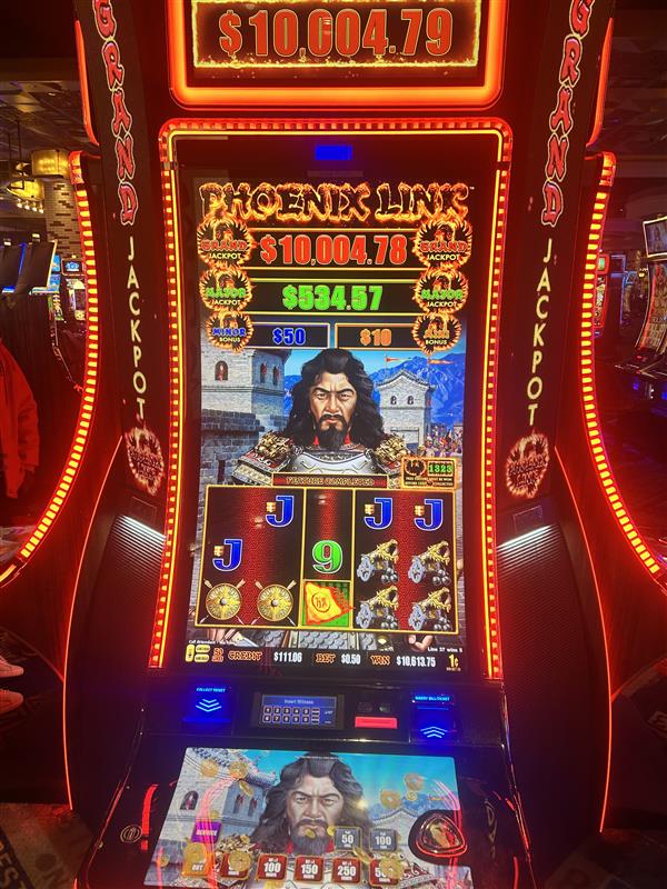 Mass. casino winner: 50-cent bet turns into jackpot prize for