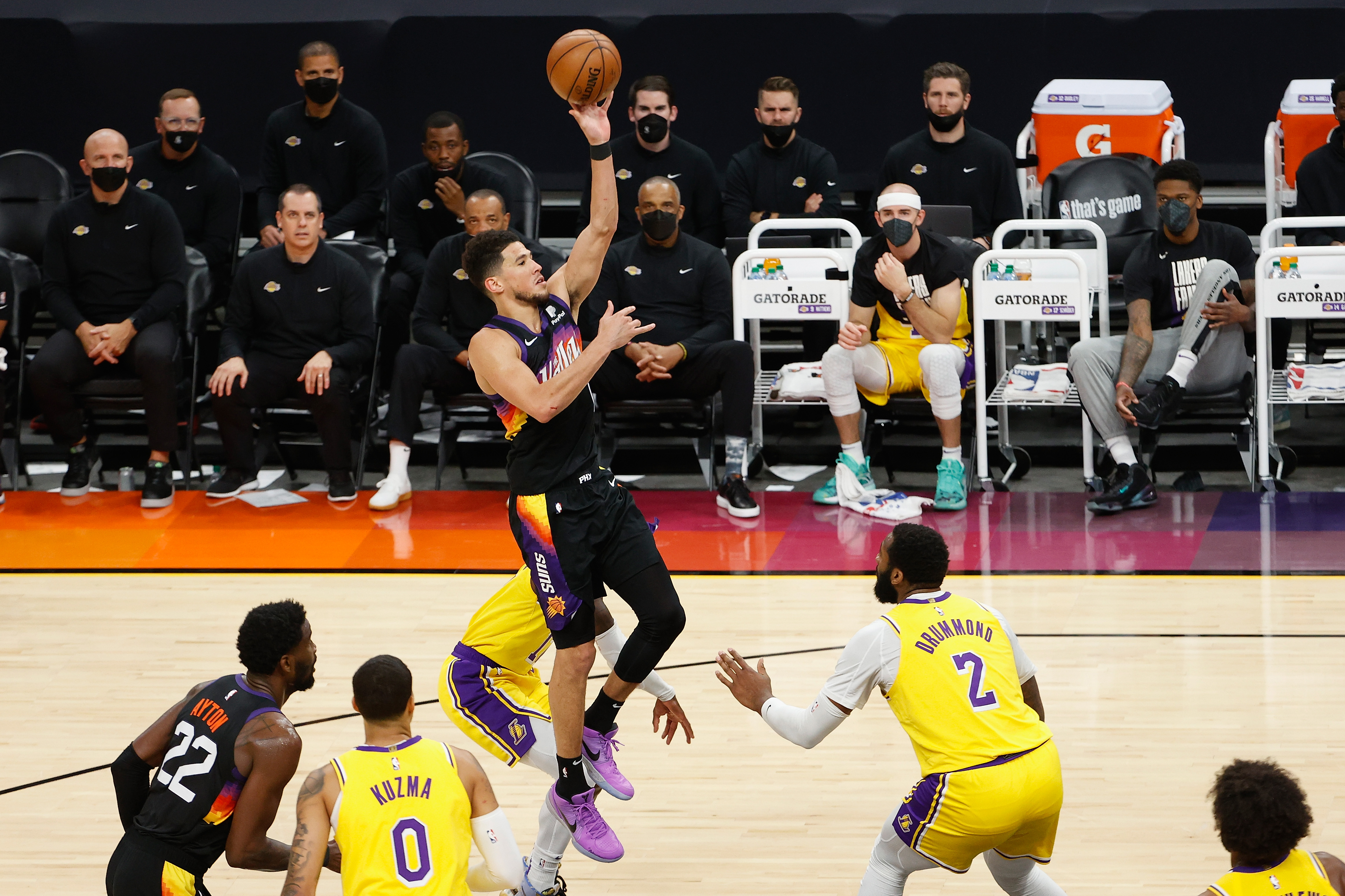 Live lakers vs streaming suns Los Angeles