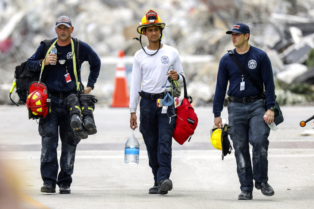 Recovery workers vow not to let up in Florida condo collapse ...