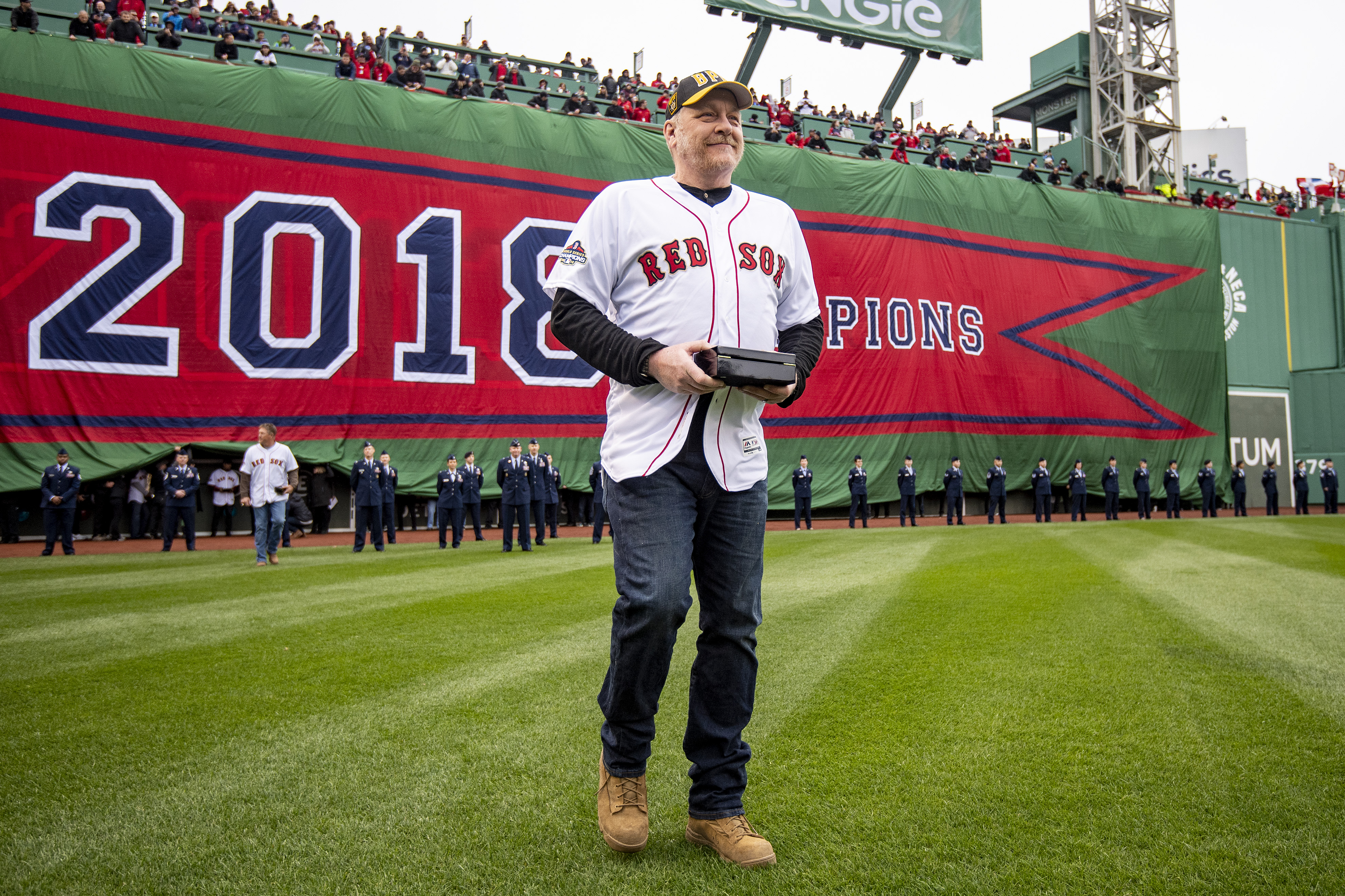 Curt Schilling declines Red Sox invitation to 2004 celebration