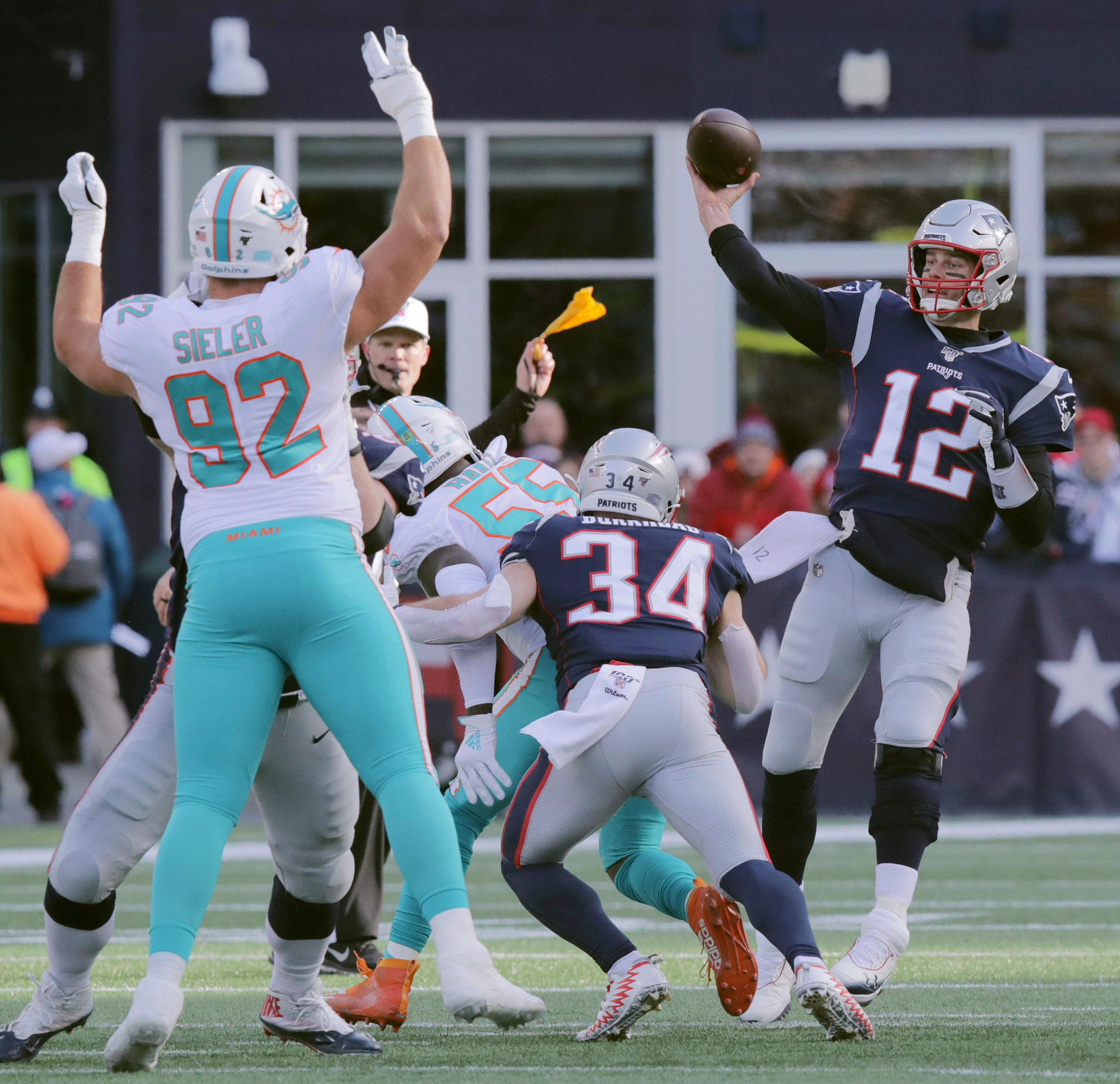 Miami Dolphins vs Patriots: Former Rockford East lineman makes league