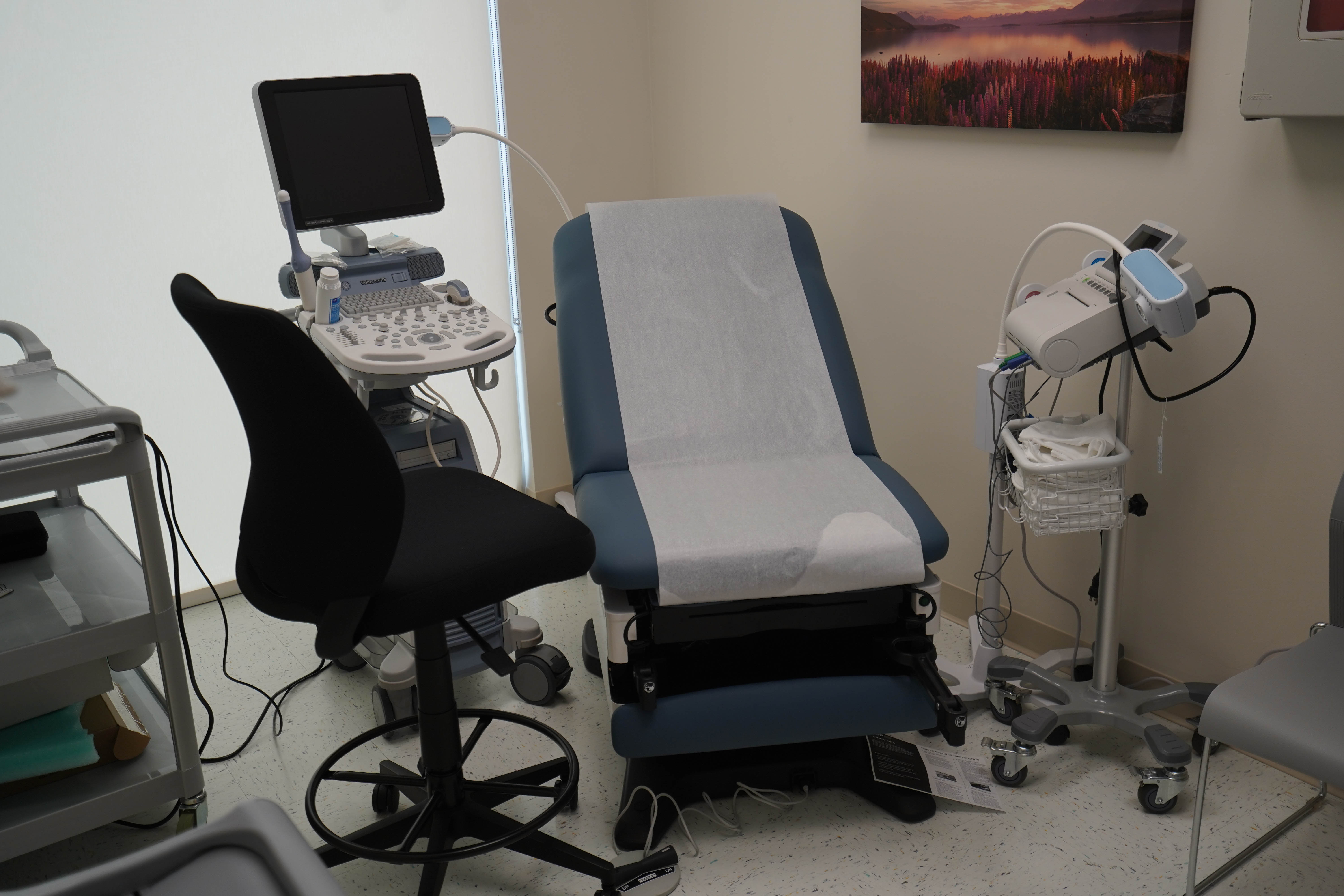 Access Now a woman's walkin health clinic opens in Sewell