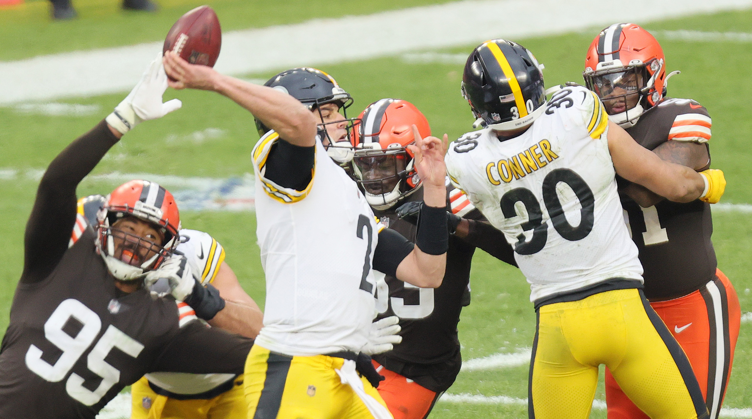 How did NBC do with its Cleveland Browns-Pittsburgh Steelers playoff  coverage? 