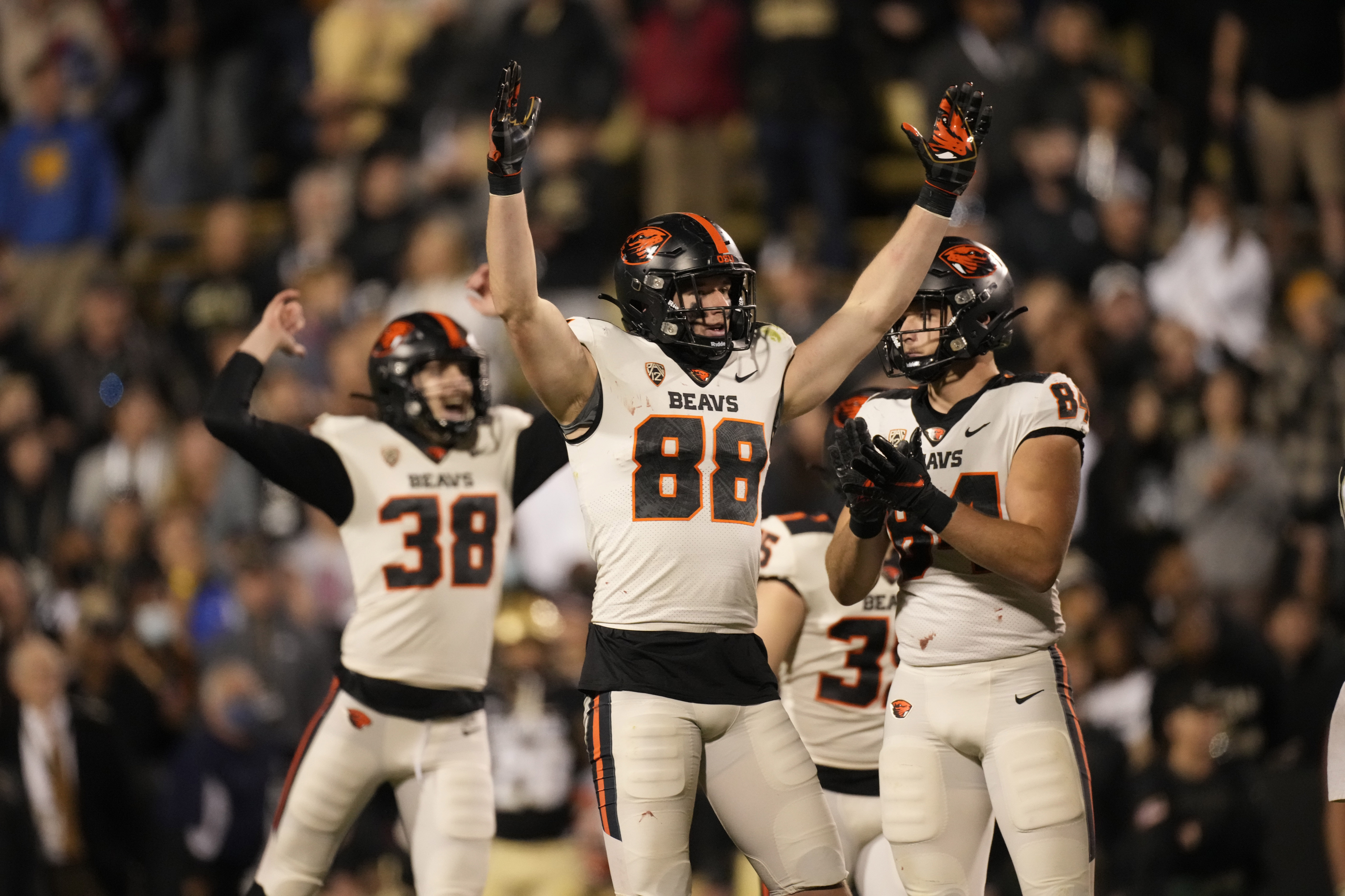 Watch: Former Oregon State star Luke Musgrave nearly scores first