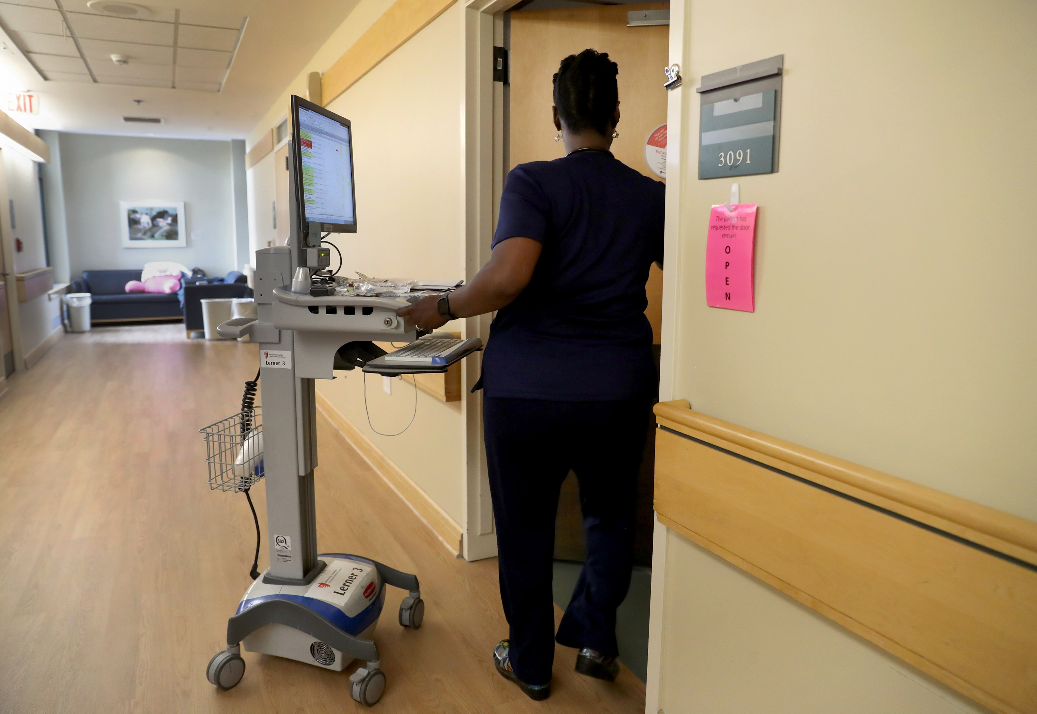 How much do Ohio registered nurses make? Average salaries in Ohio, surrounding states - cleveland.com How much do Ohio registered nurses make? Average salaries in Ohio, surrounding states - cleveland.com