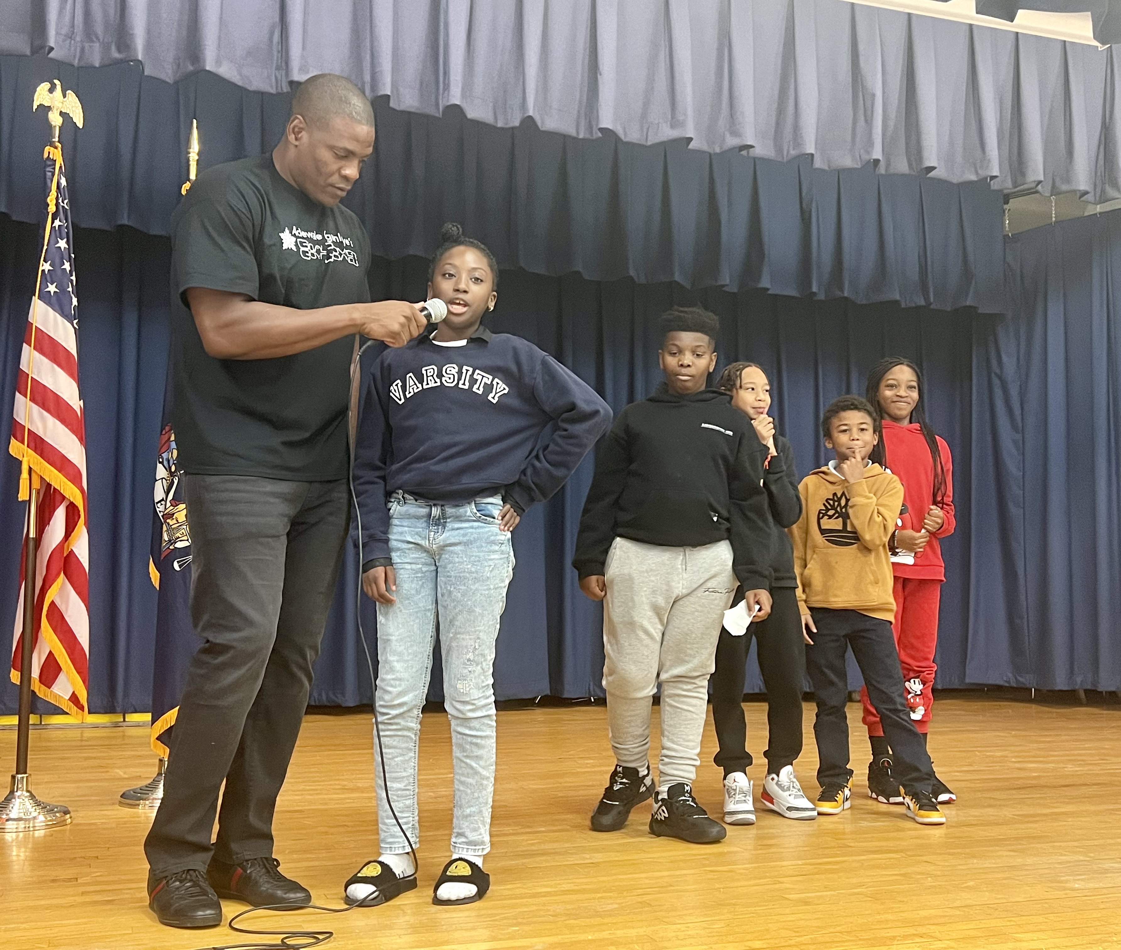 Ex-NFL Pro Bowler Adewale Ogunleye sets return to PS 57 