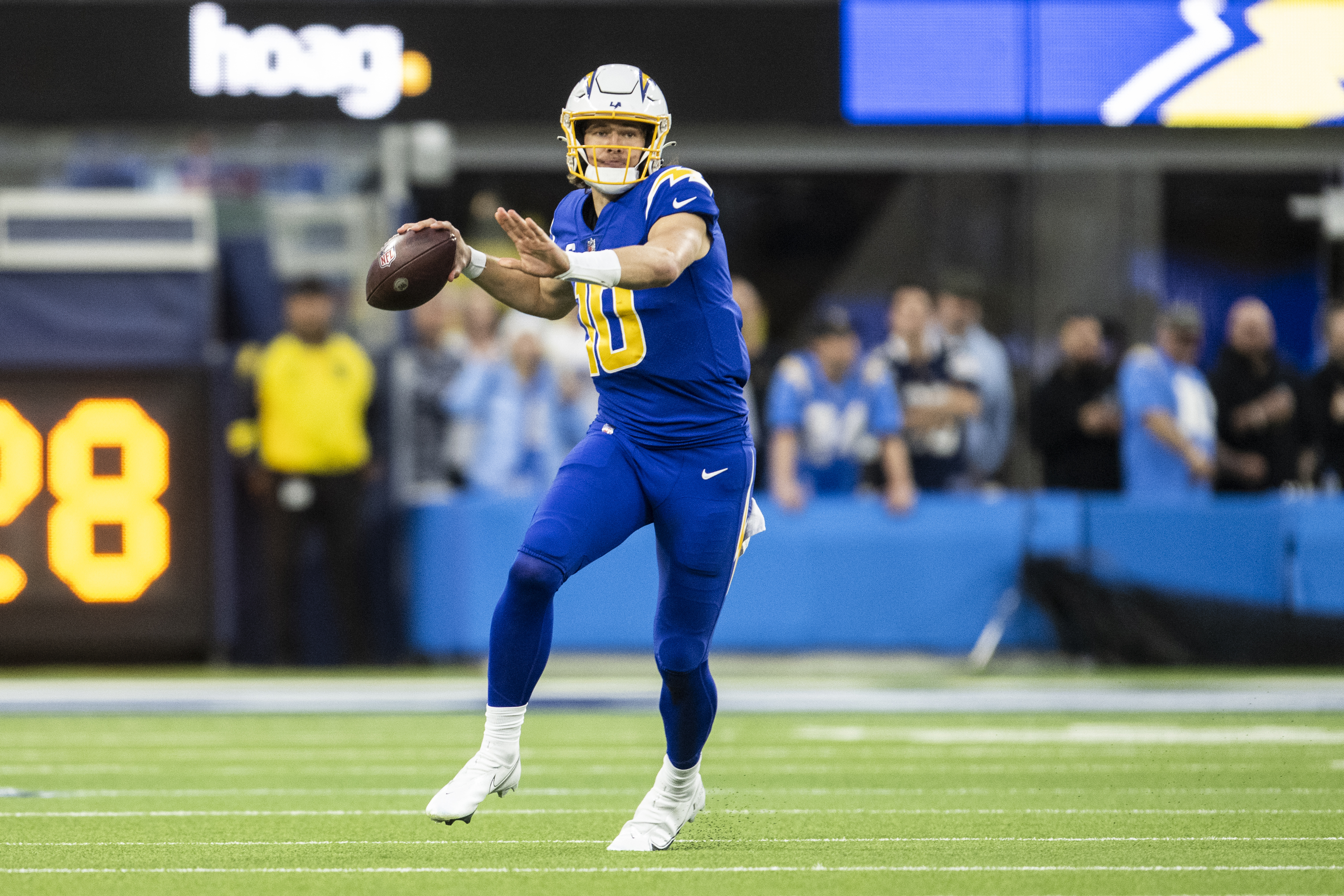Chargers vs. Colts predictions & picks for Monday Night Football, 12/26 