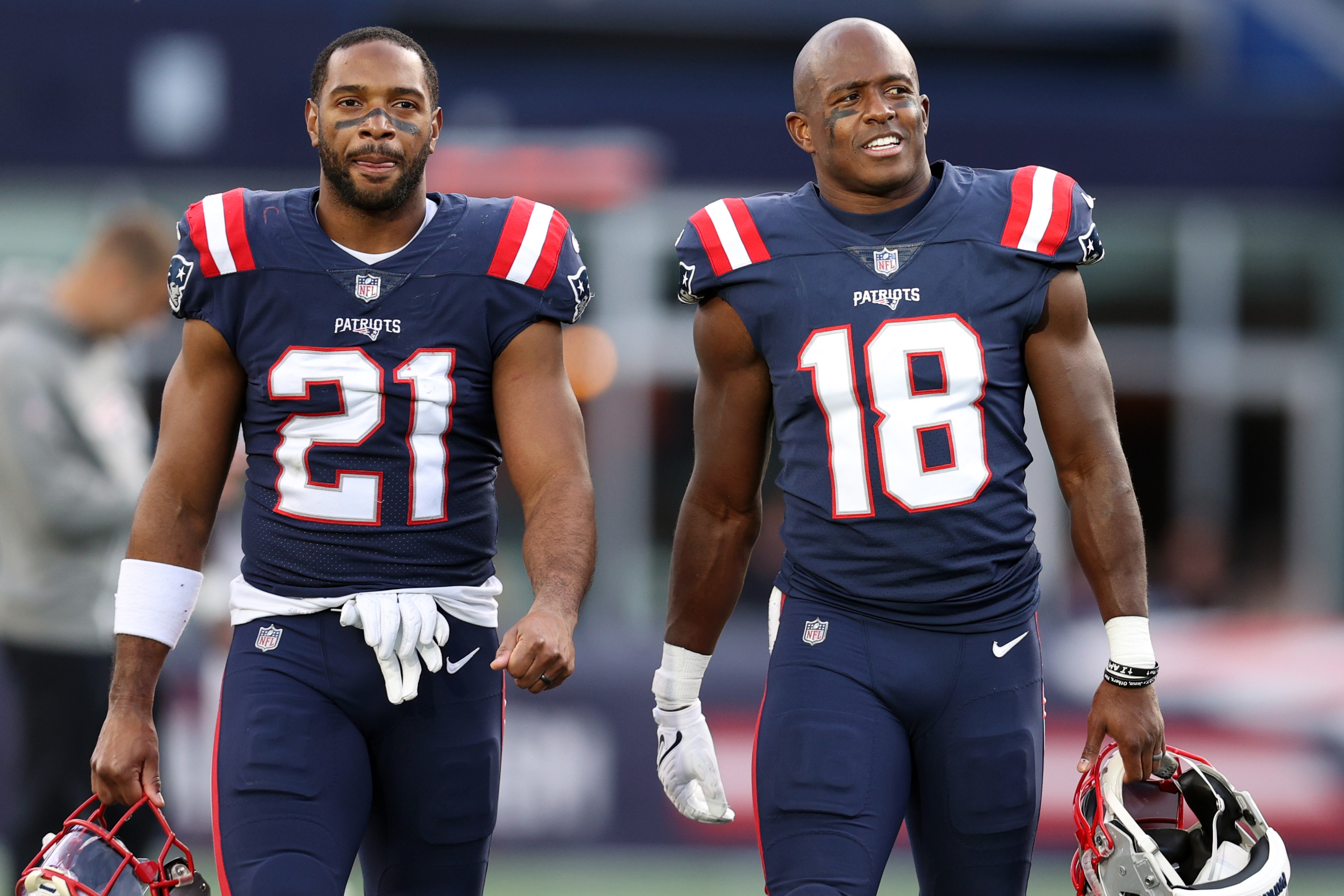 Patriots show ultimate respect for Devin McCourty, Matthew Slater