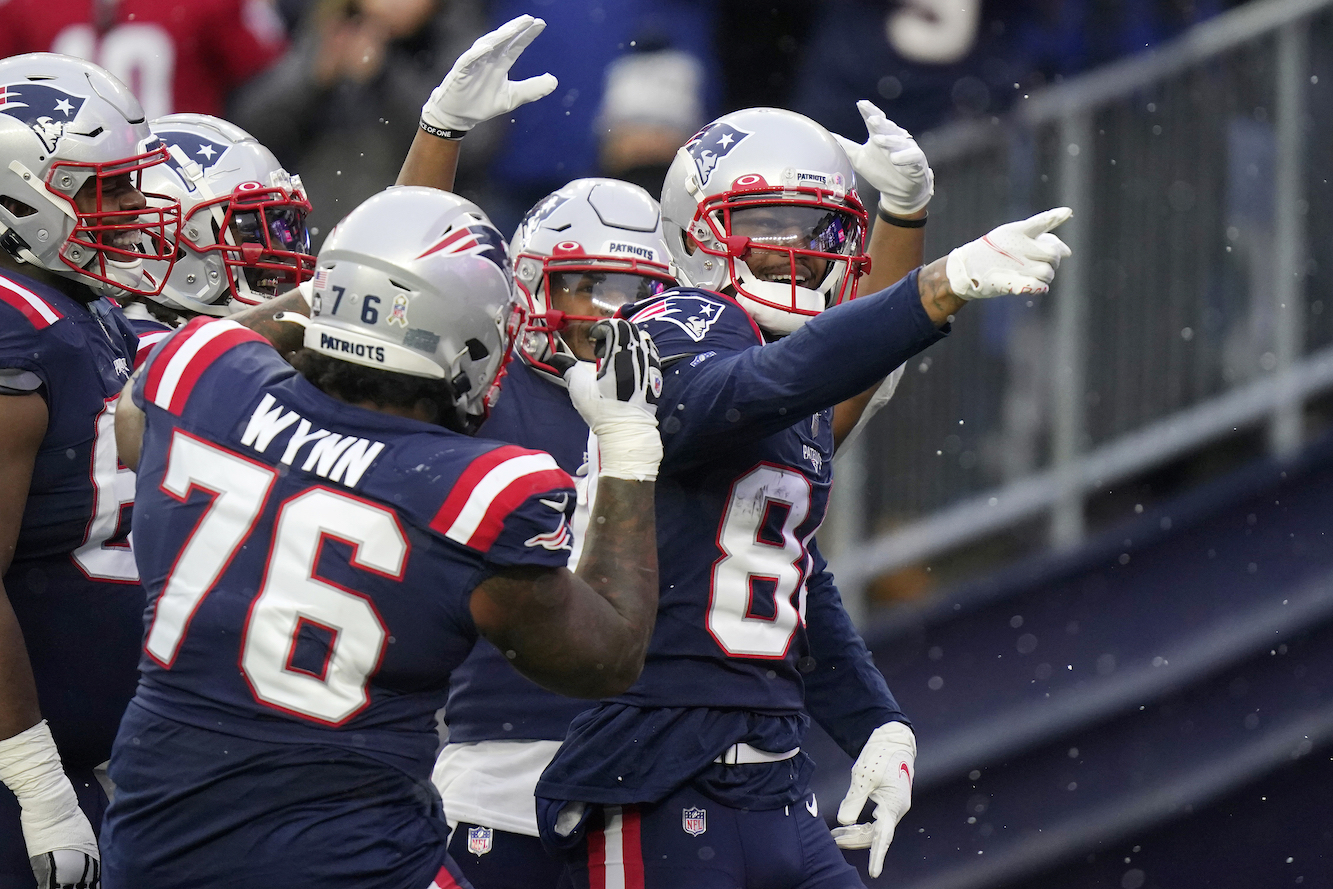 Why the Patriots should take a page out of the Bengals' playbook