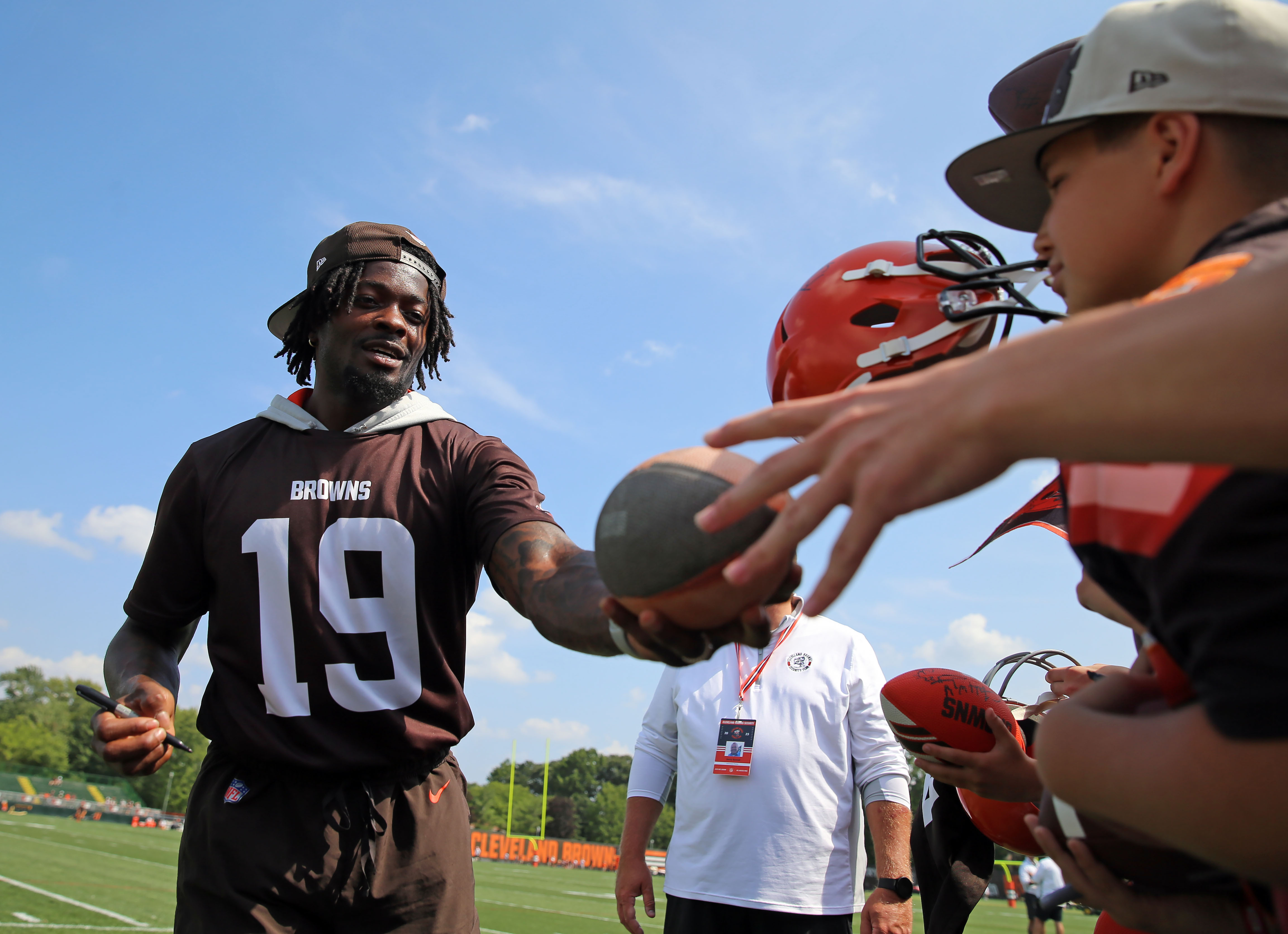 Marquise Goodwin thankful for support, hopes to help others who