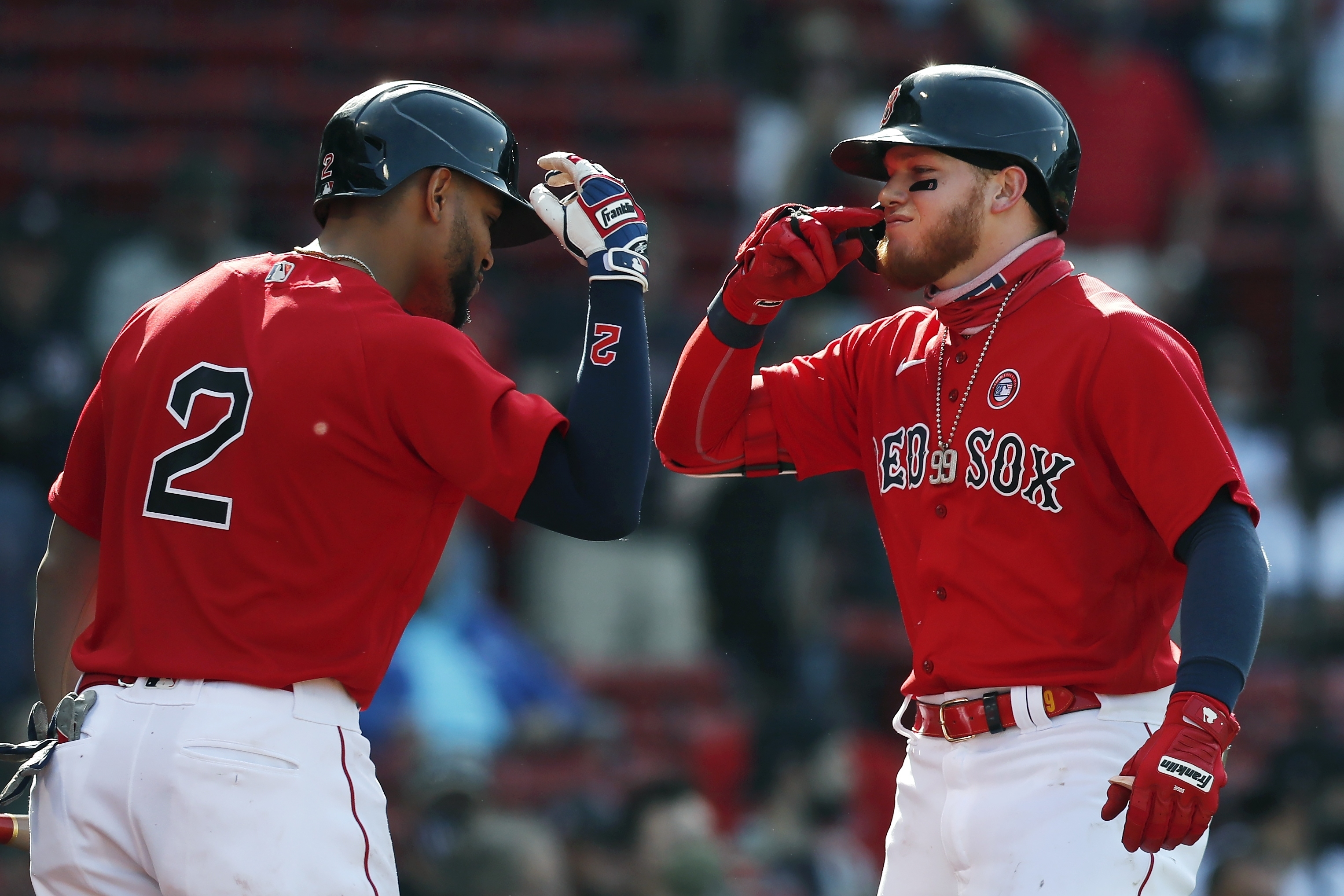 Xander Bogaerts belts go-ahead three-run homer, Boston Red Sox