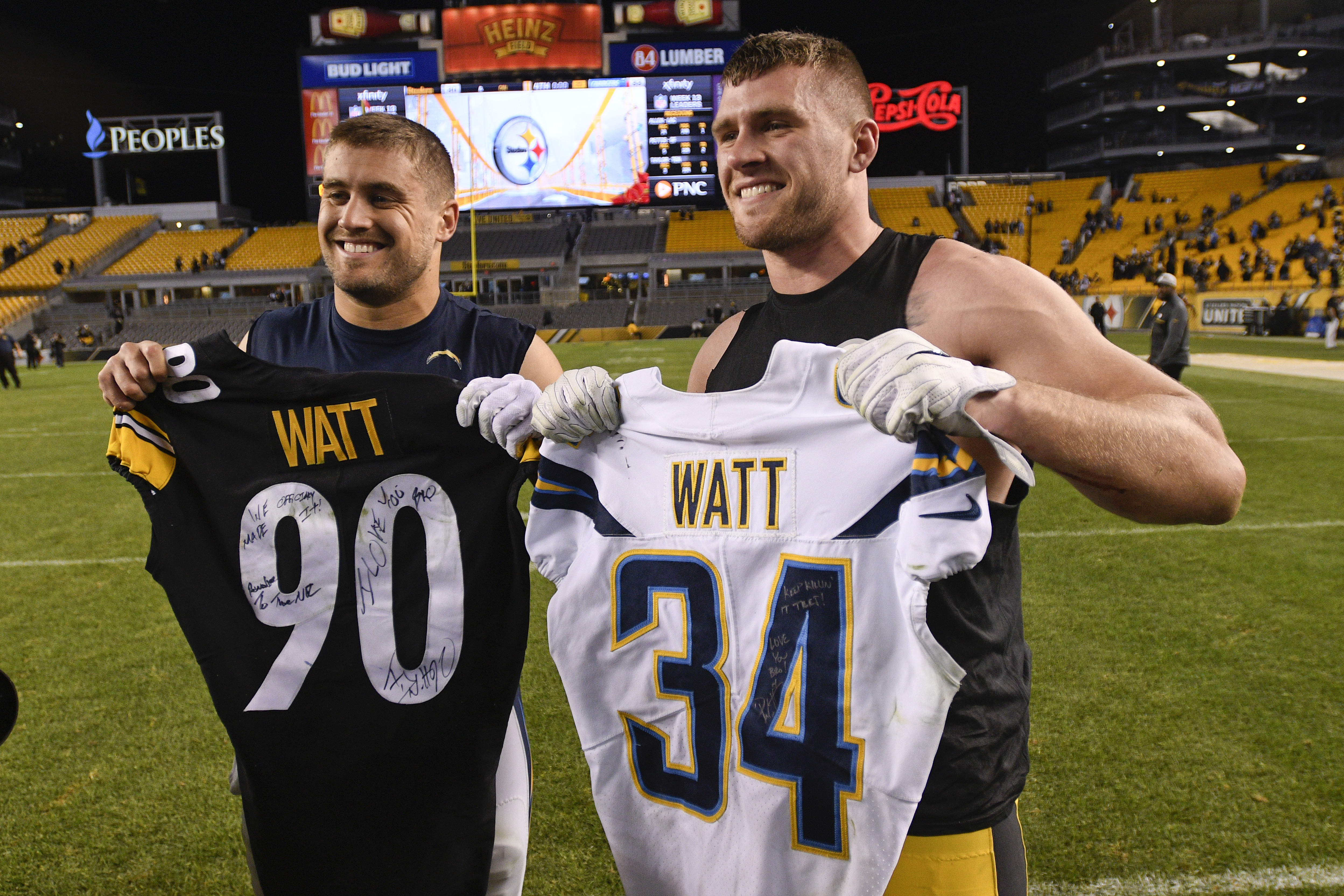 Unhappy players react after NFL reportedly bans post-game jersey swap amid  coronavirus pandemic 