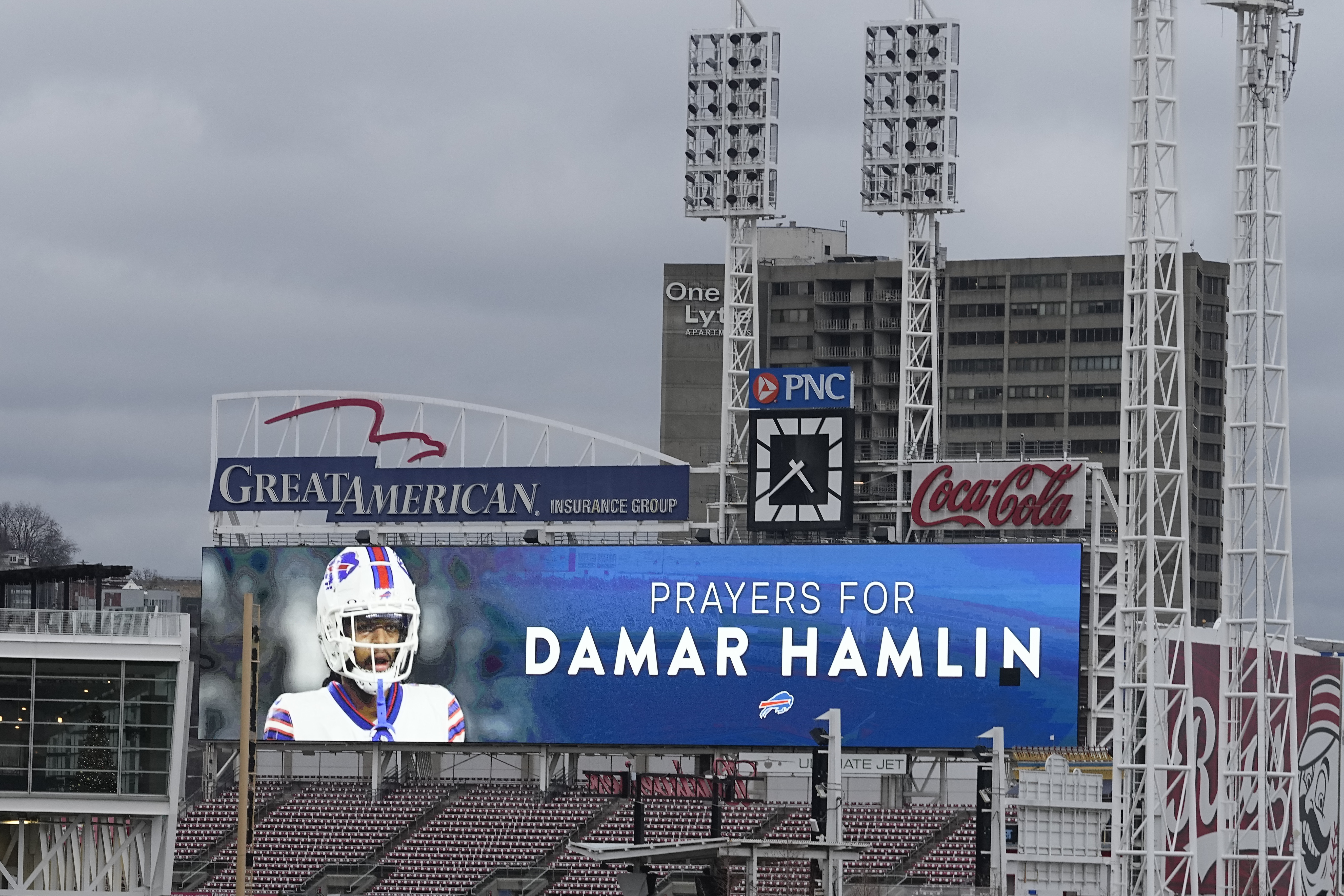 Damar Hamlin's condition shows improvement, Buffalo Bills say