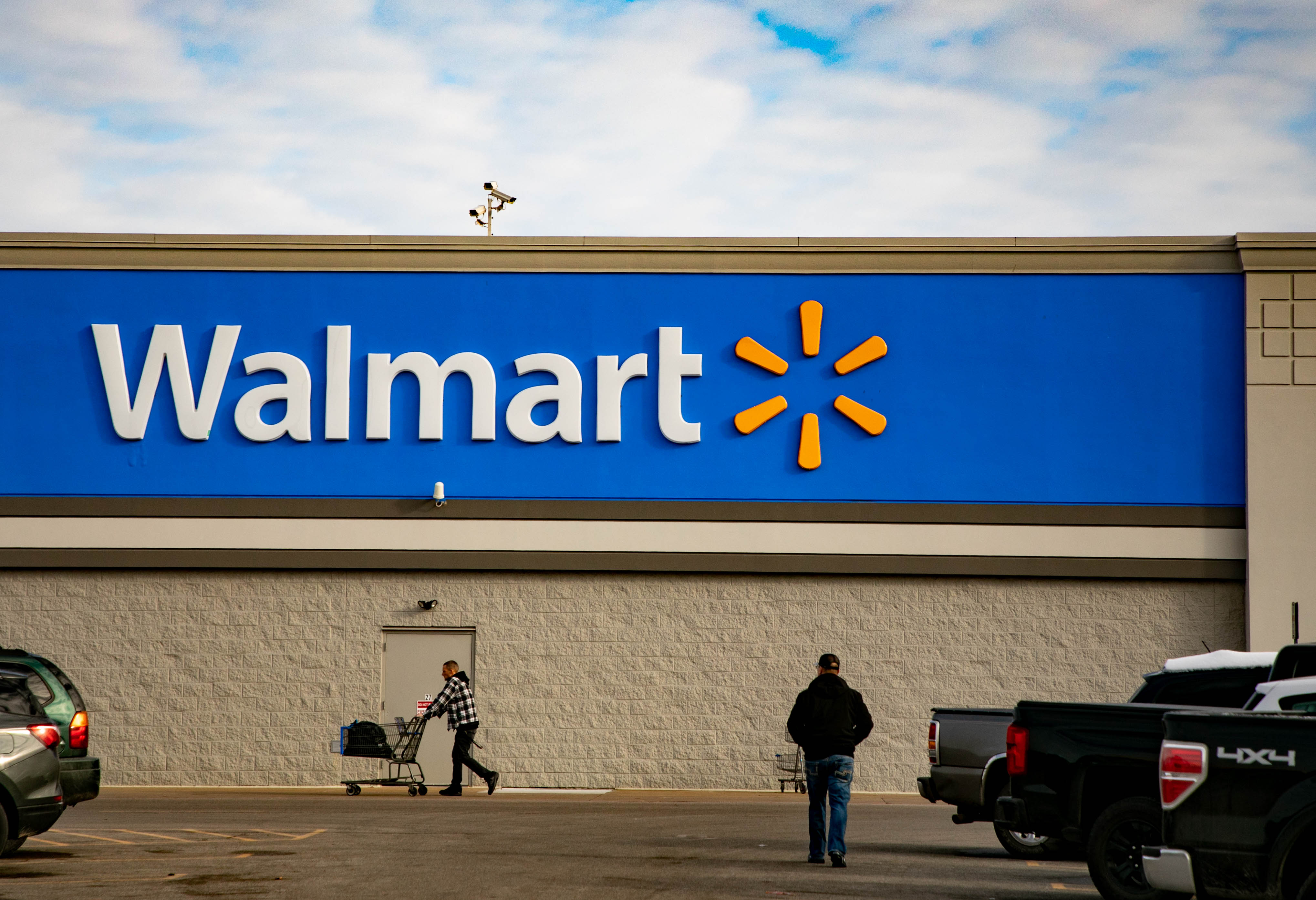 Walmart in Midland closed until New Years Day for cleaning - mlive.com