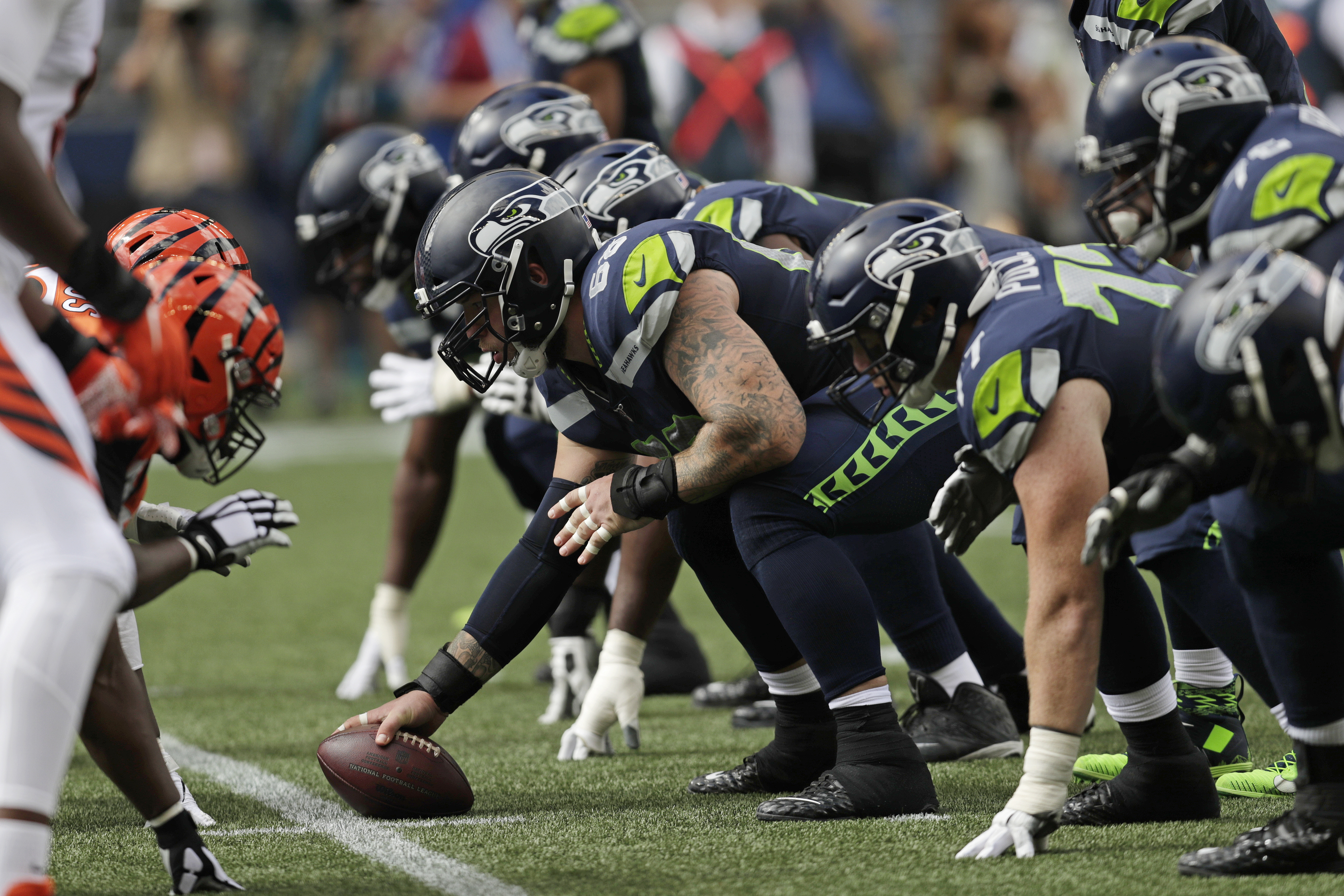 What channel is the Seahawks game on tonight? FREE live stream