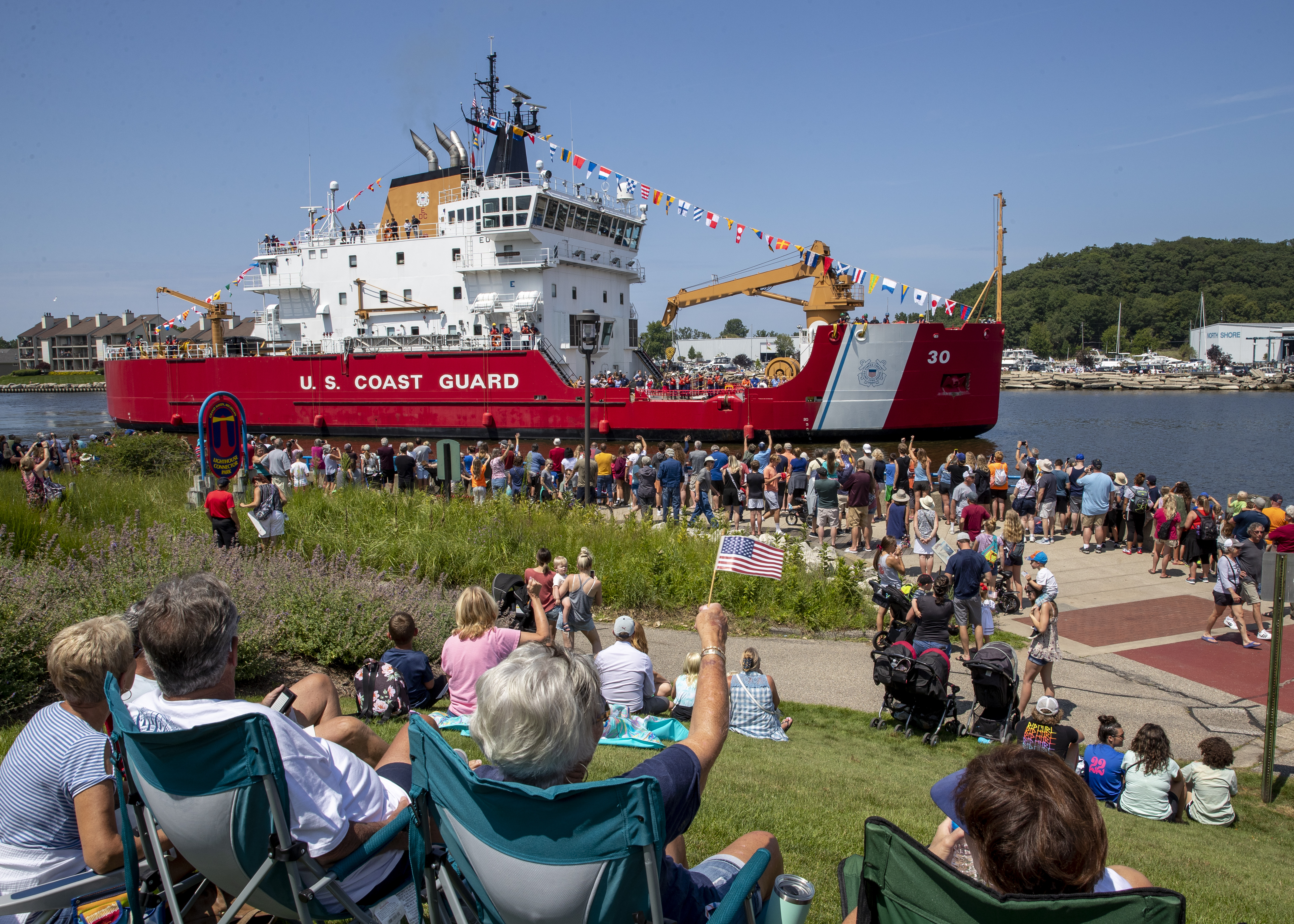 your-guide-to-2022-grand-haven-coast-guard-festival-featuring-music-ship-tours-mlive-com