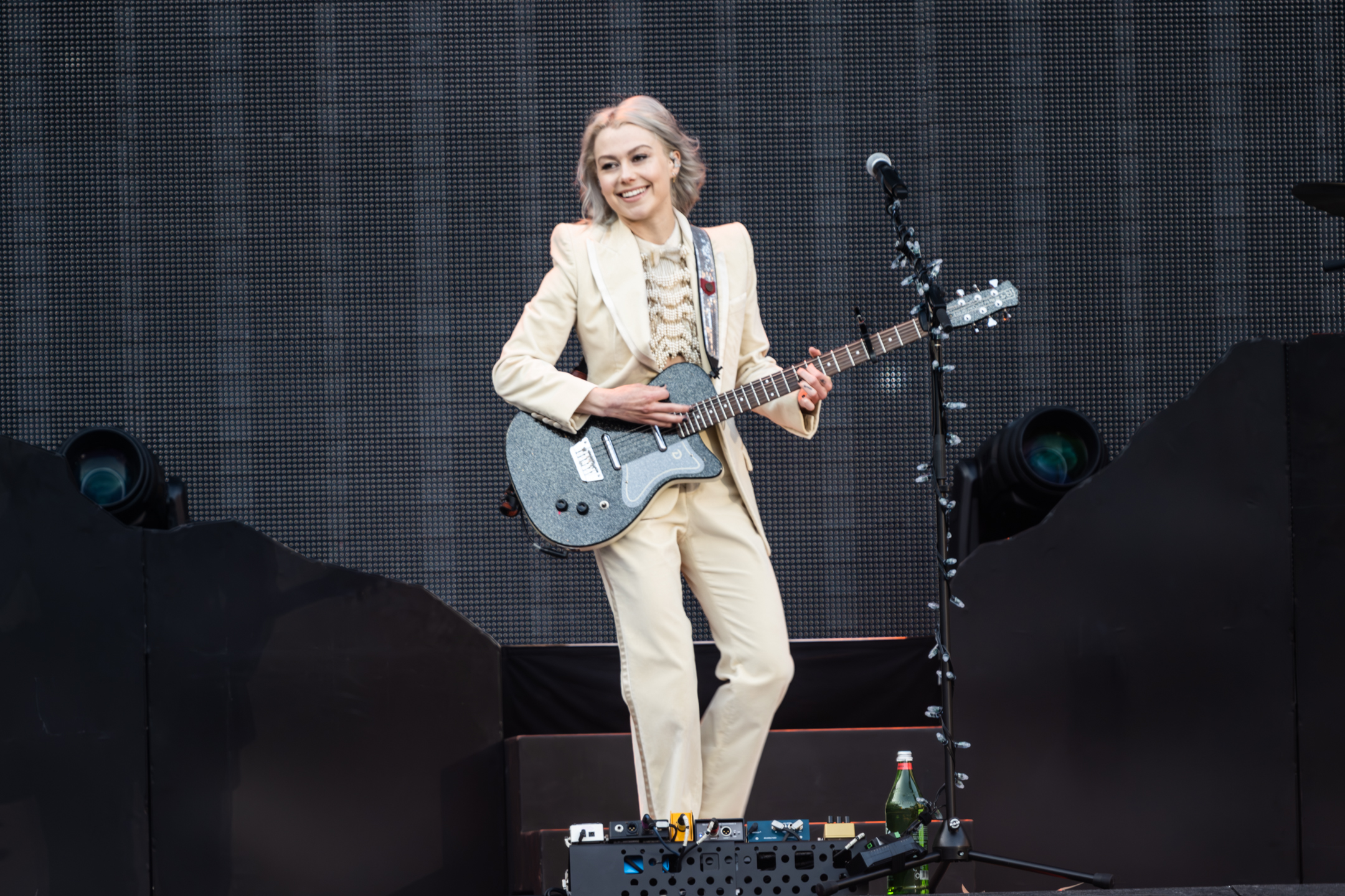 Taylor Swift performs at Lincoln Financial Field - nj.com