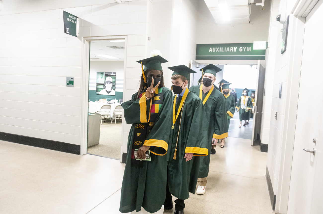 Ann Arbor Huron 2022 commencement ceremony - mlive.com