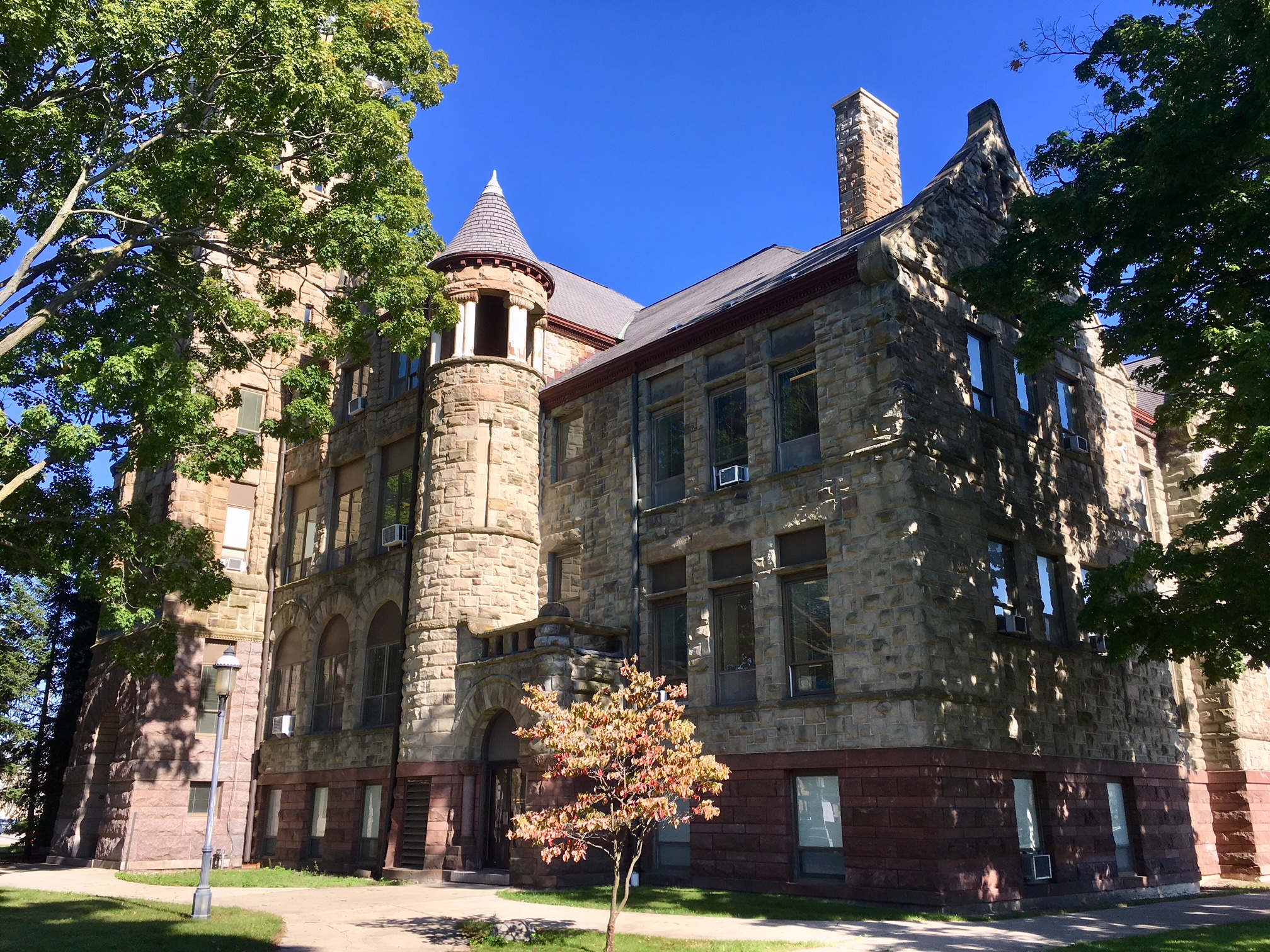 Muskegon schools’ iconic Hackley building sold to local business owners ...