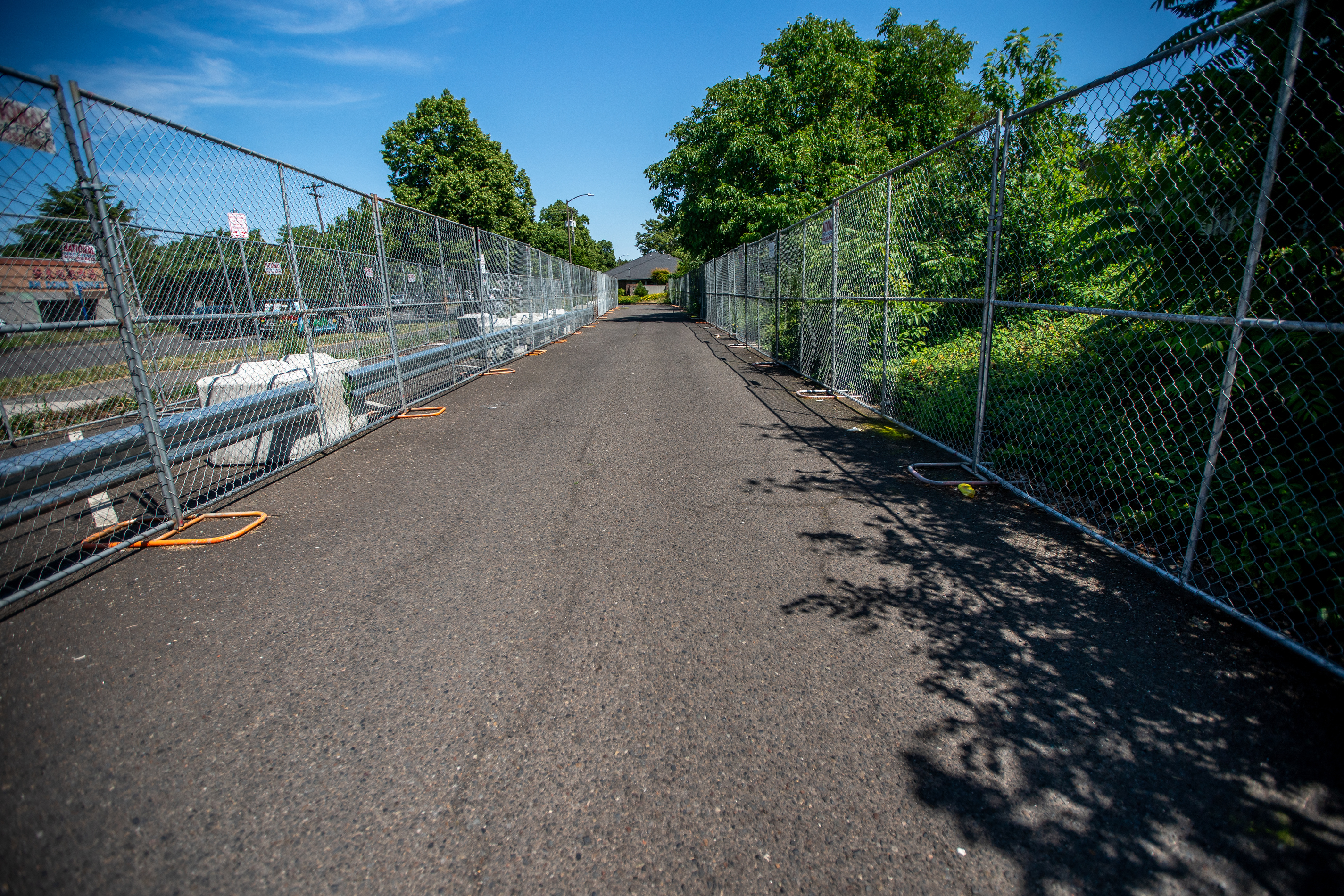 SE Portland chain-link fences - oregonlive.com