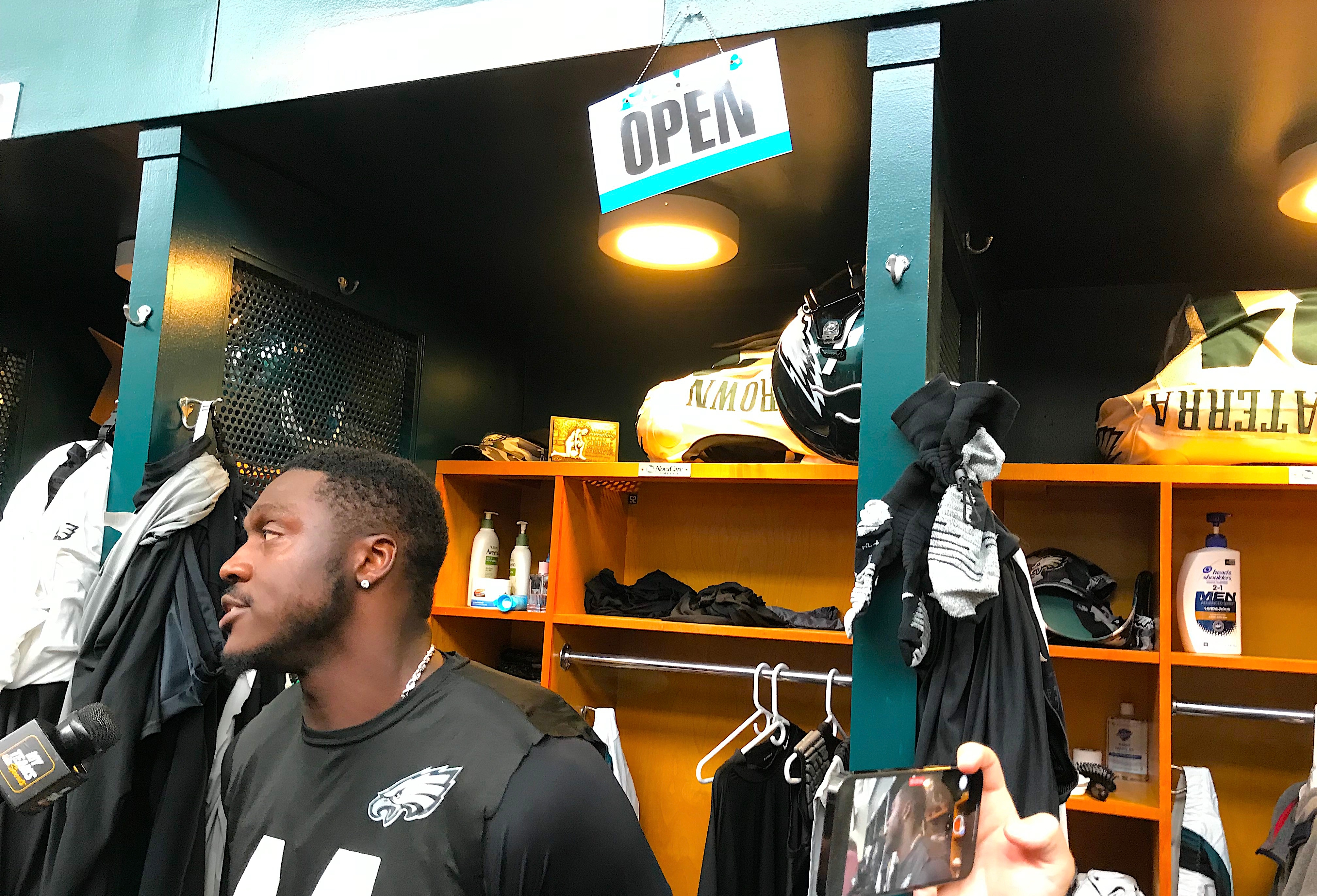 Why Eagles' A.J. Brown uses a short, simple sign to showcase his