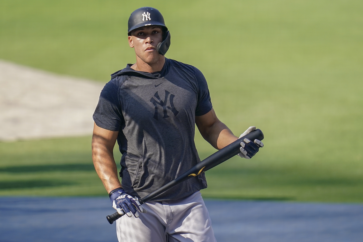 WATCH: Yankees' Aaron Judge hammers home runs in 1st workout of