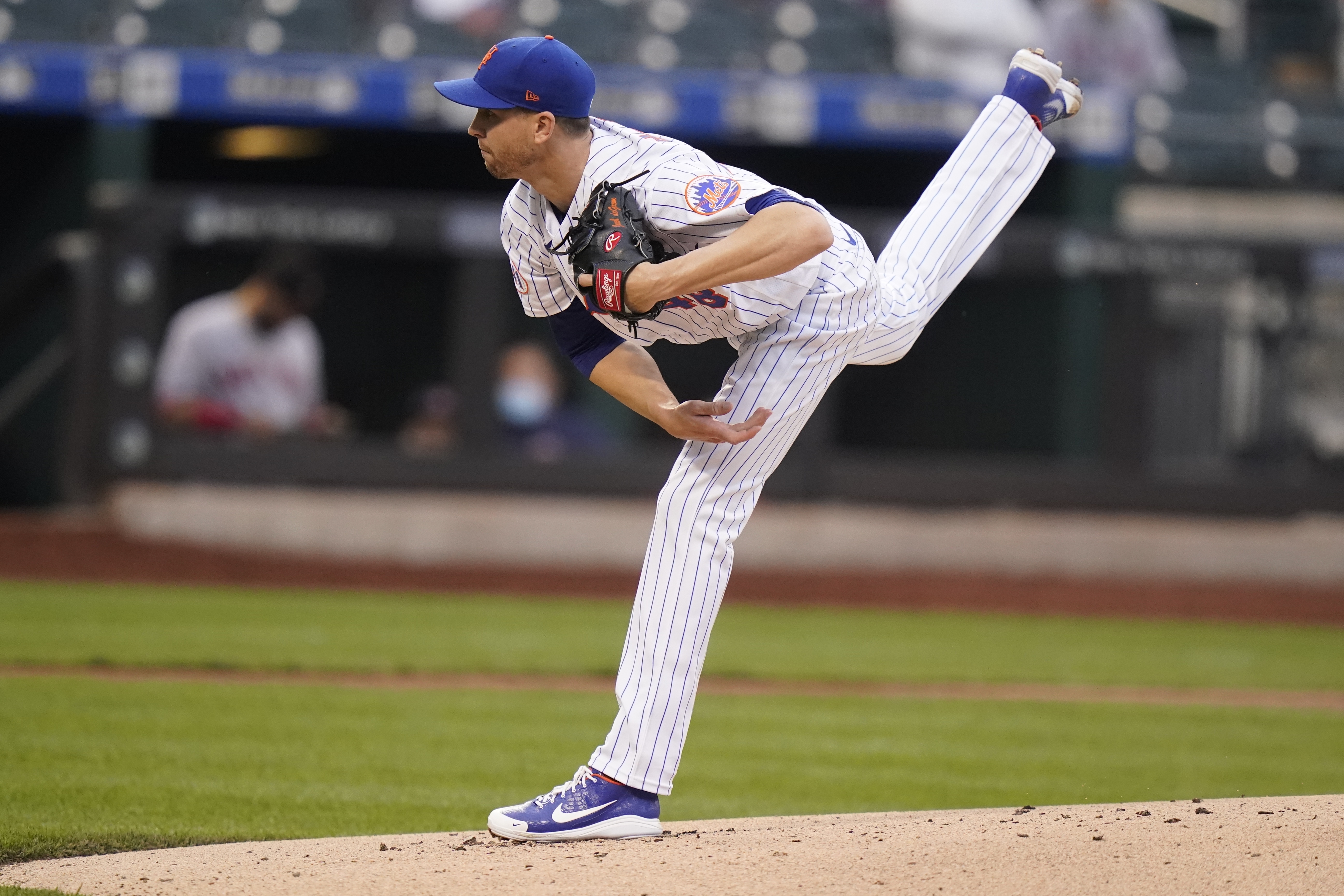 New York Mets' Jacob deGrom scratched with right lat inflammation