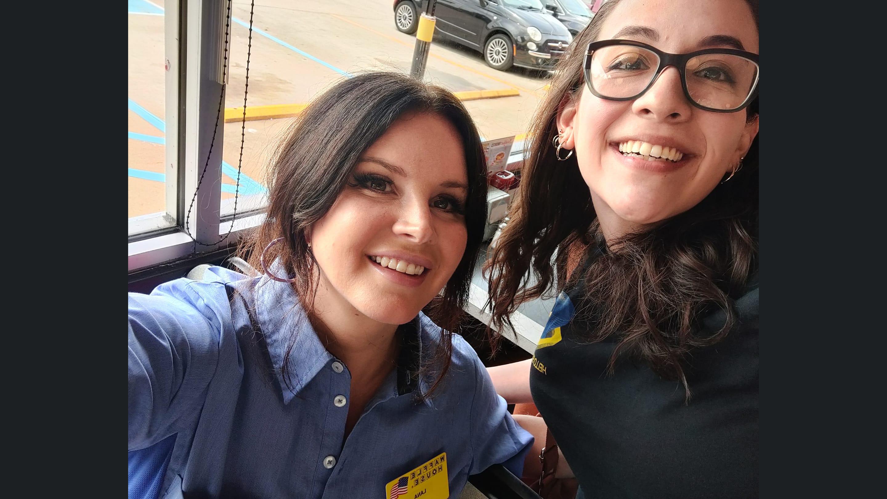 Lana Del Rey Talks Billie Eilish, Olivia Rodrigo, Critics, Waffle House