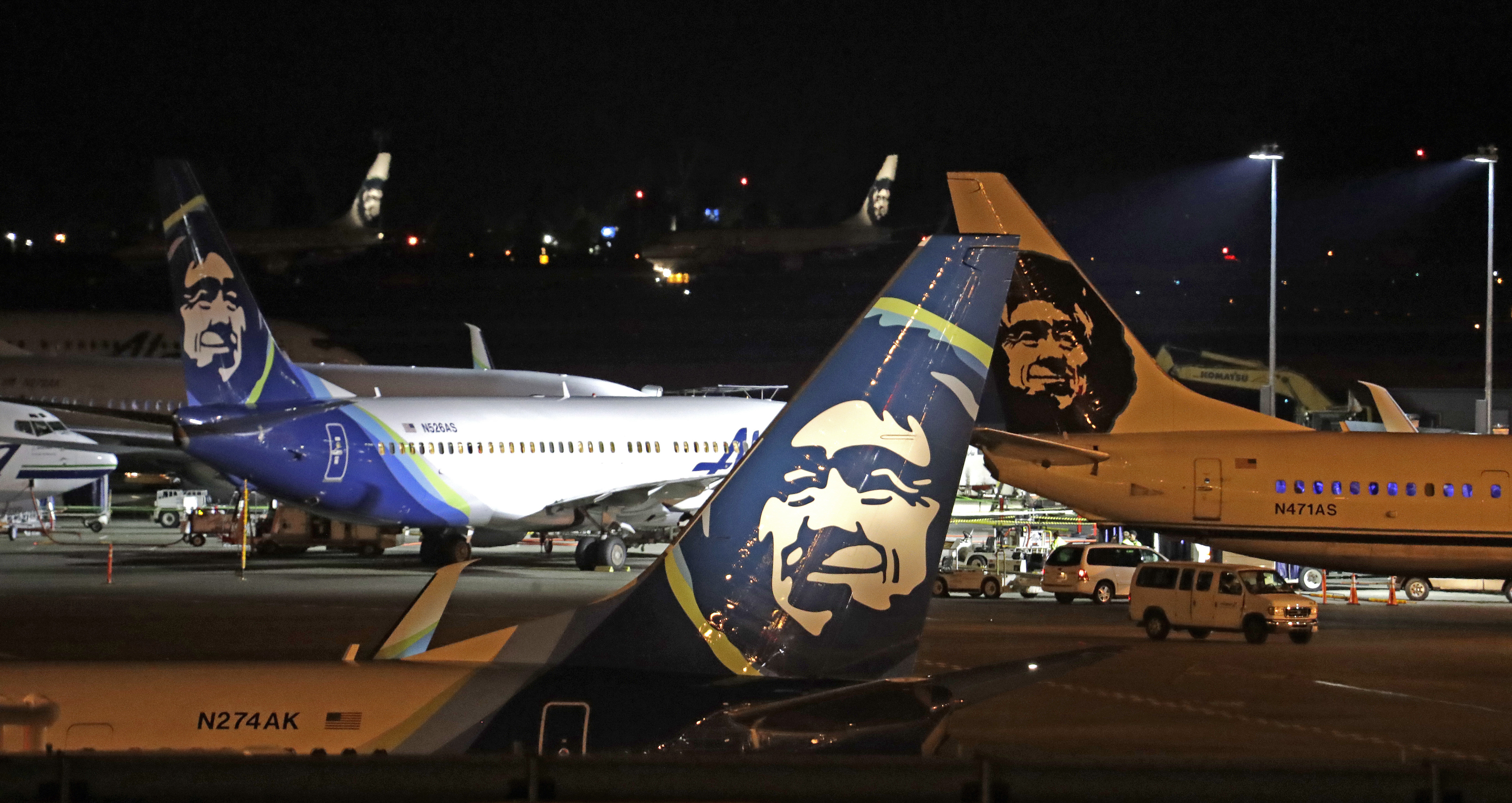 Alaska Airlines cancels dozens of flights as pilots picket - oregonlive.com