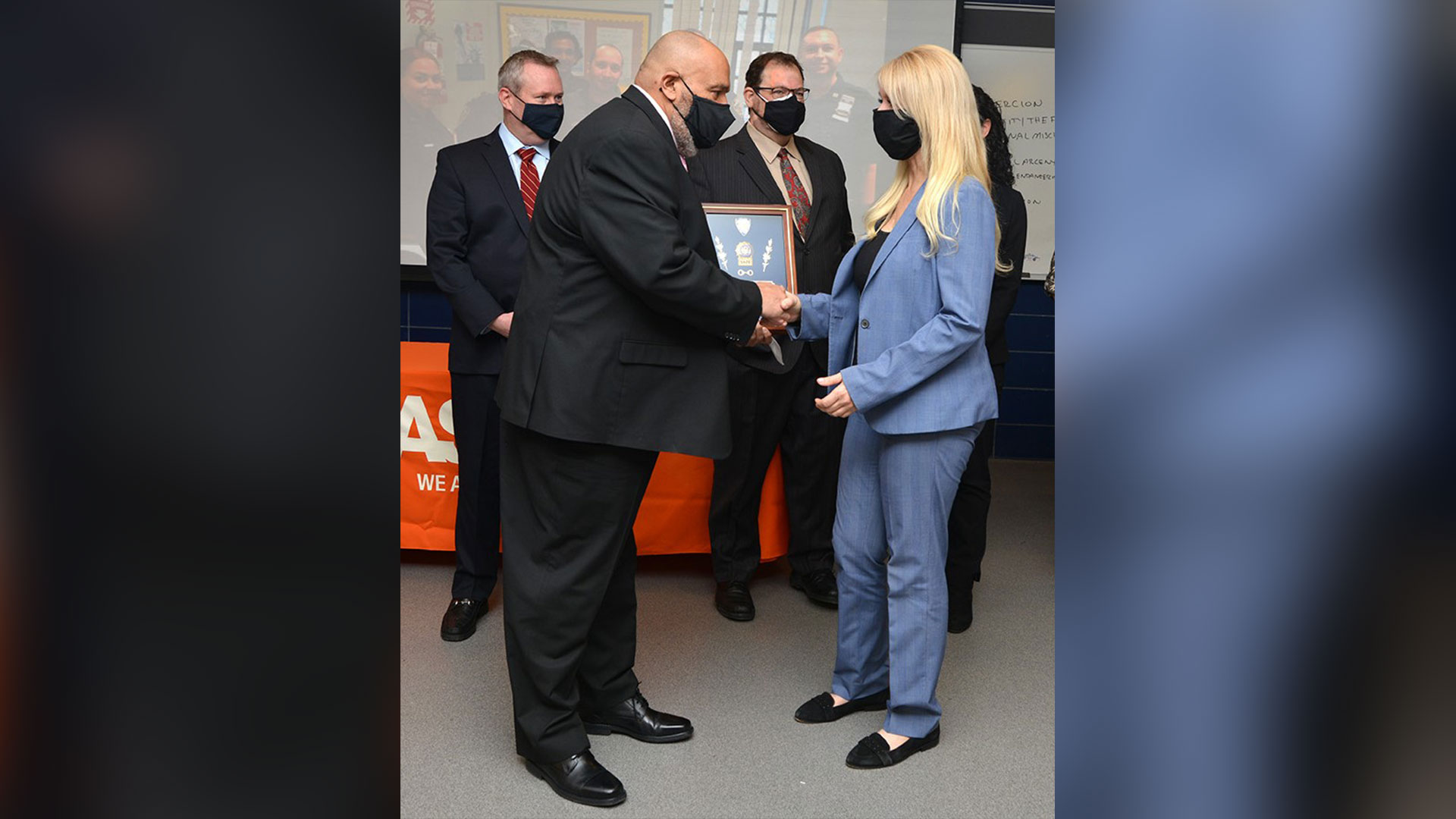 Detective Spent Career Arresting Animal Abuse Suspects She Gets Aspca Honor Silive Com